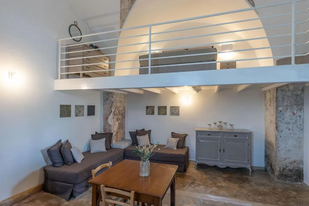 Seating area in Casina Bellanova