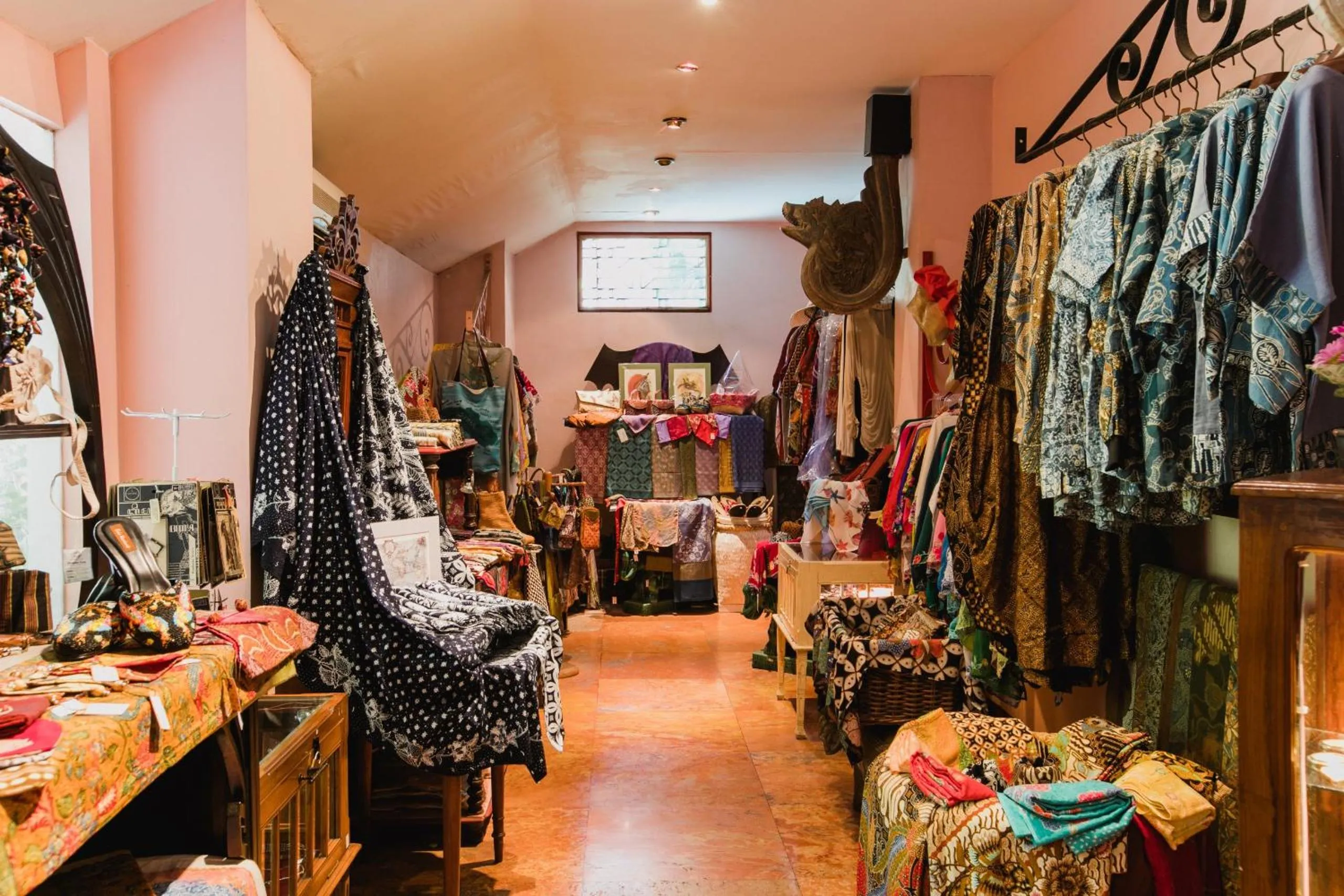 On-site shops in Hotel Tugu Malang