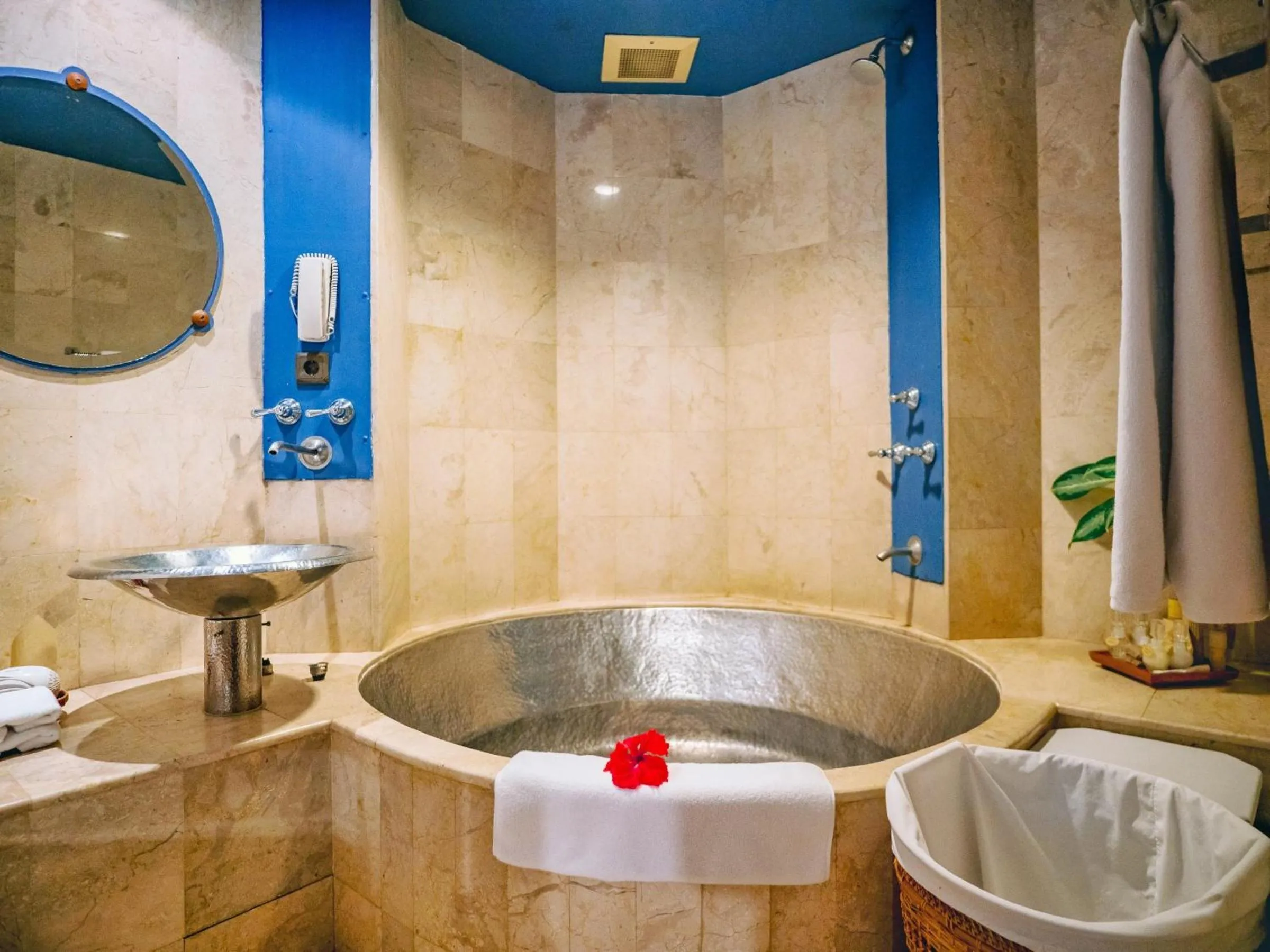 Bathroom in Hotel Tugu Malang