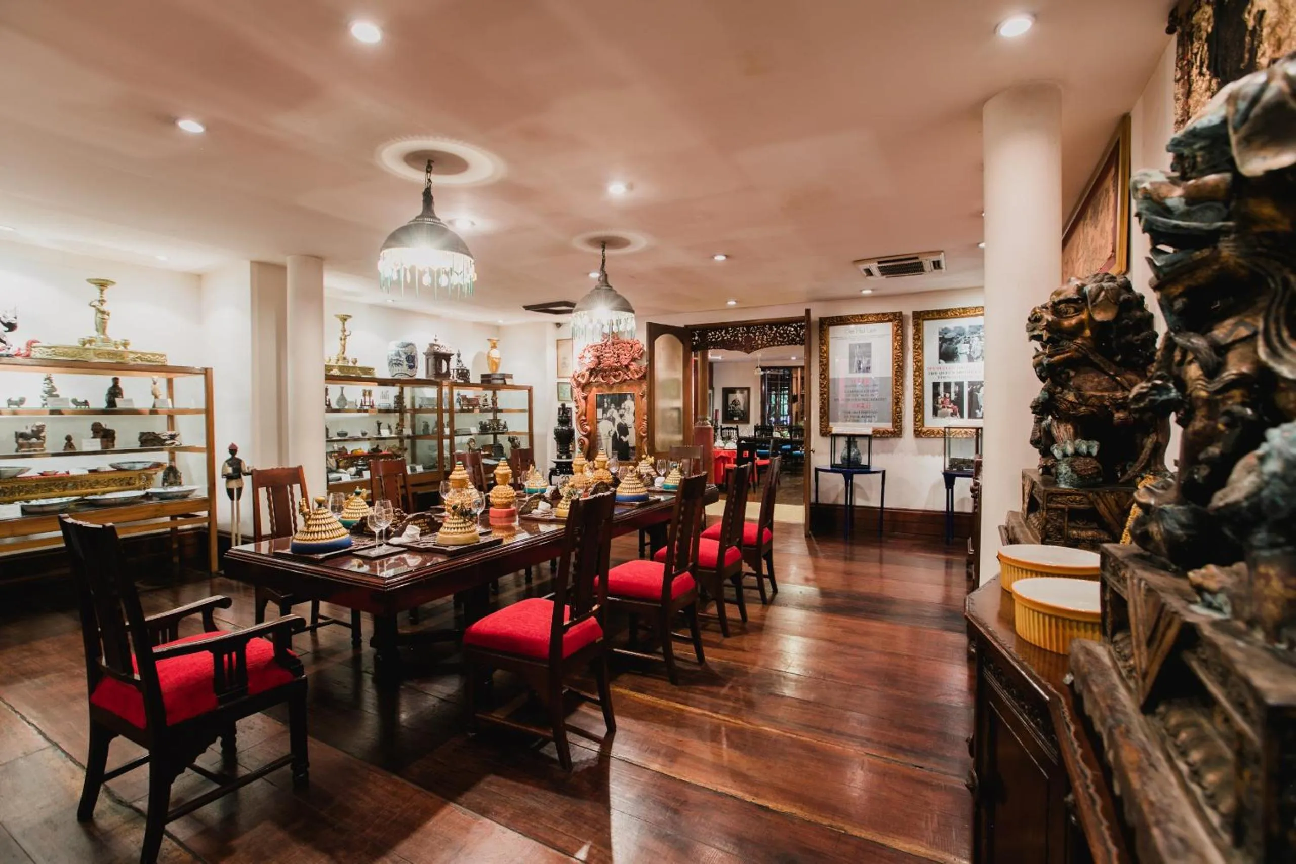 Restaurant/places to eat in Hotel Tugu Malang