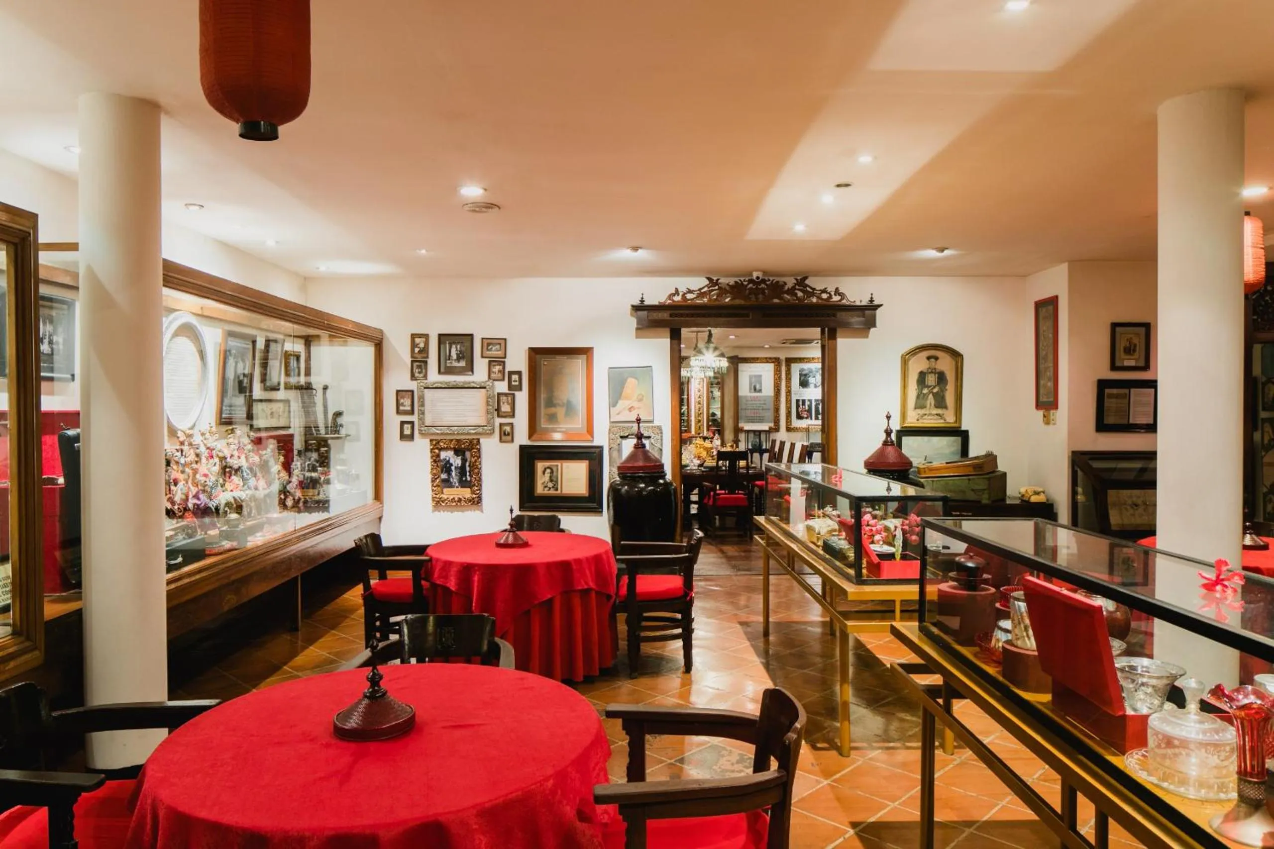 Restaurant/places to eat in Hotel Tugu Malang