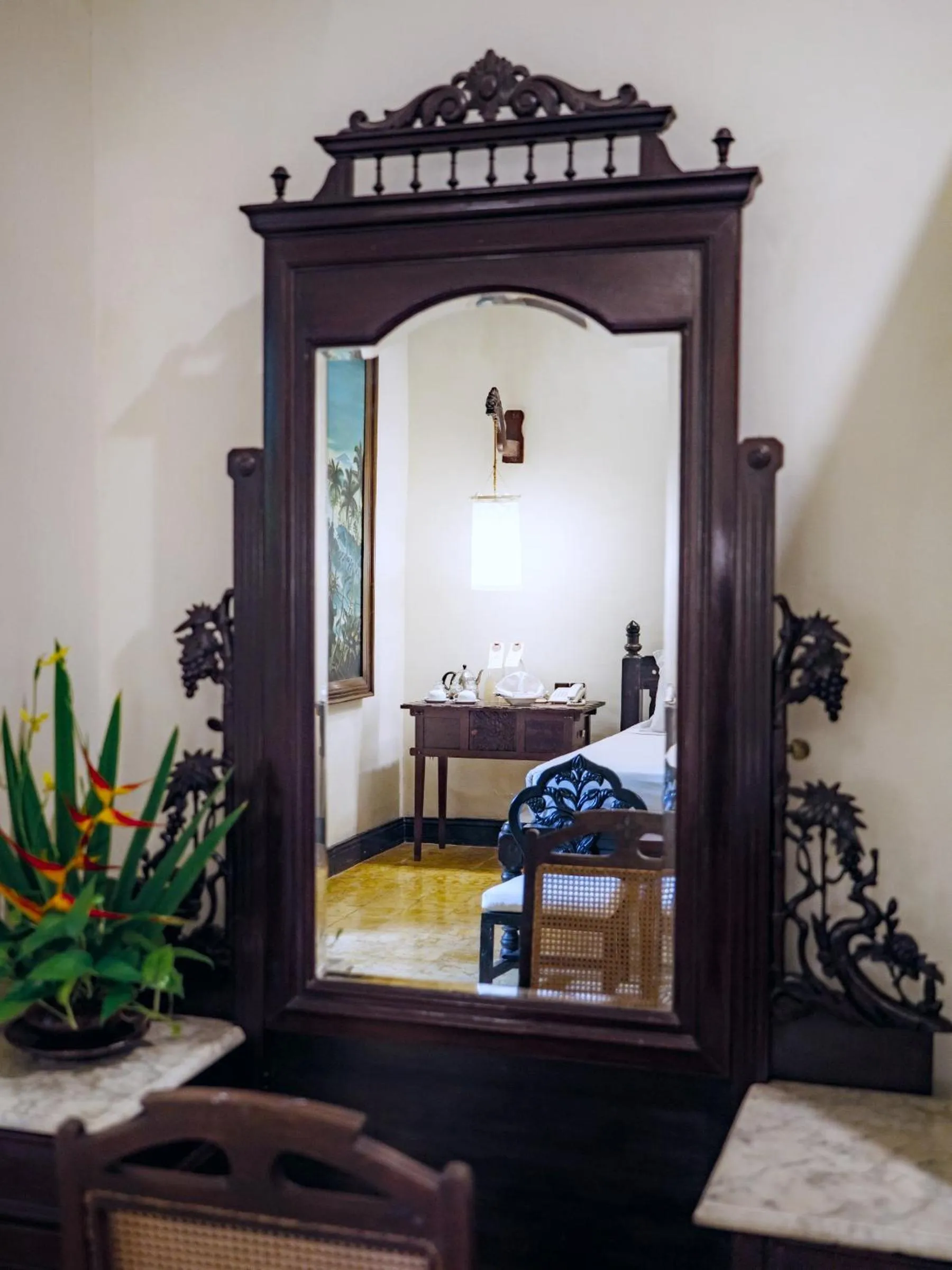 Bed in Hotel Tugu Blitar