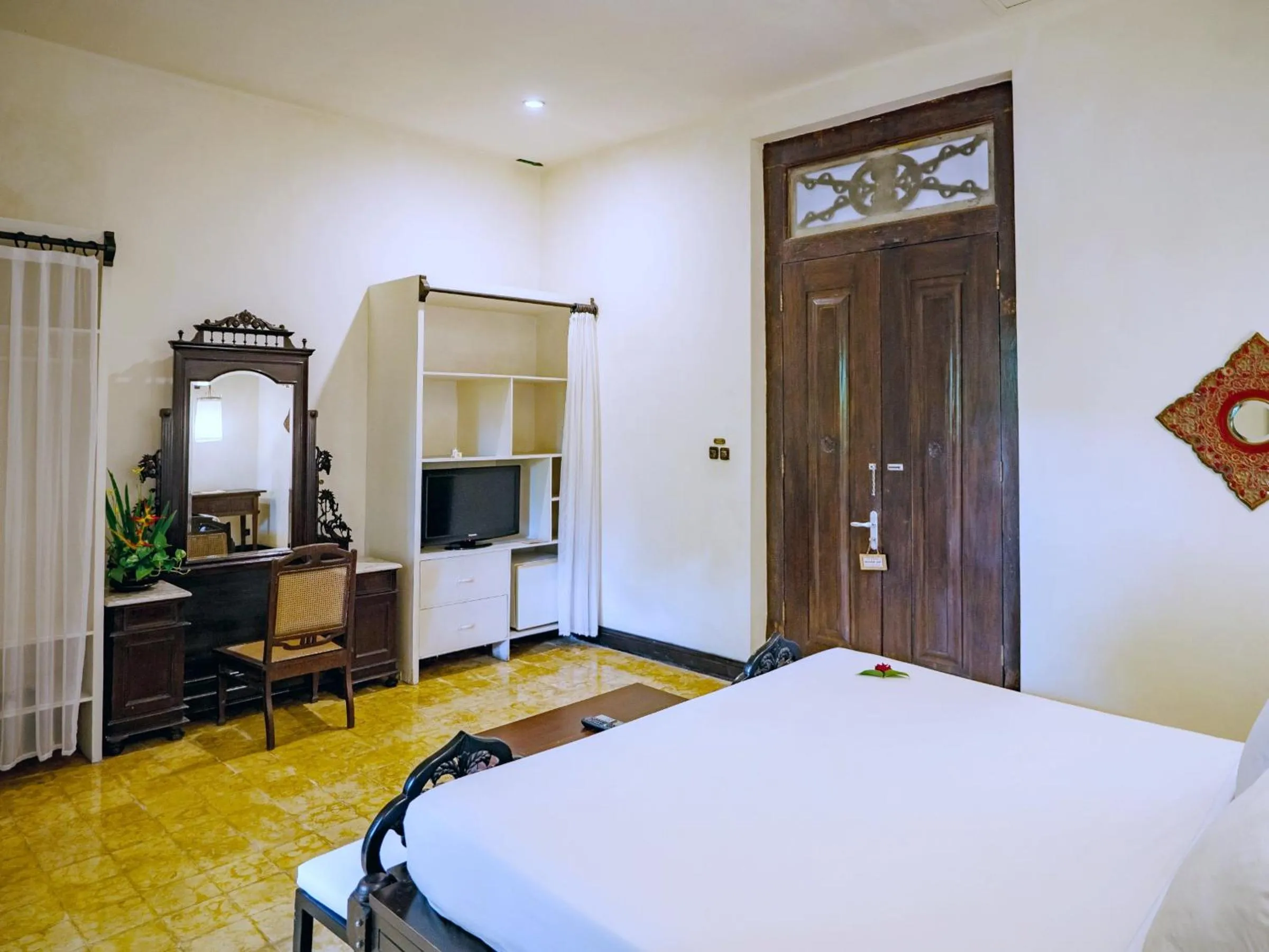 Bed in Hotel Tugu Blitar