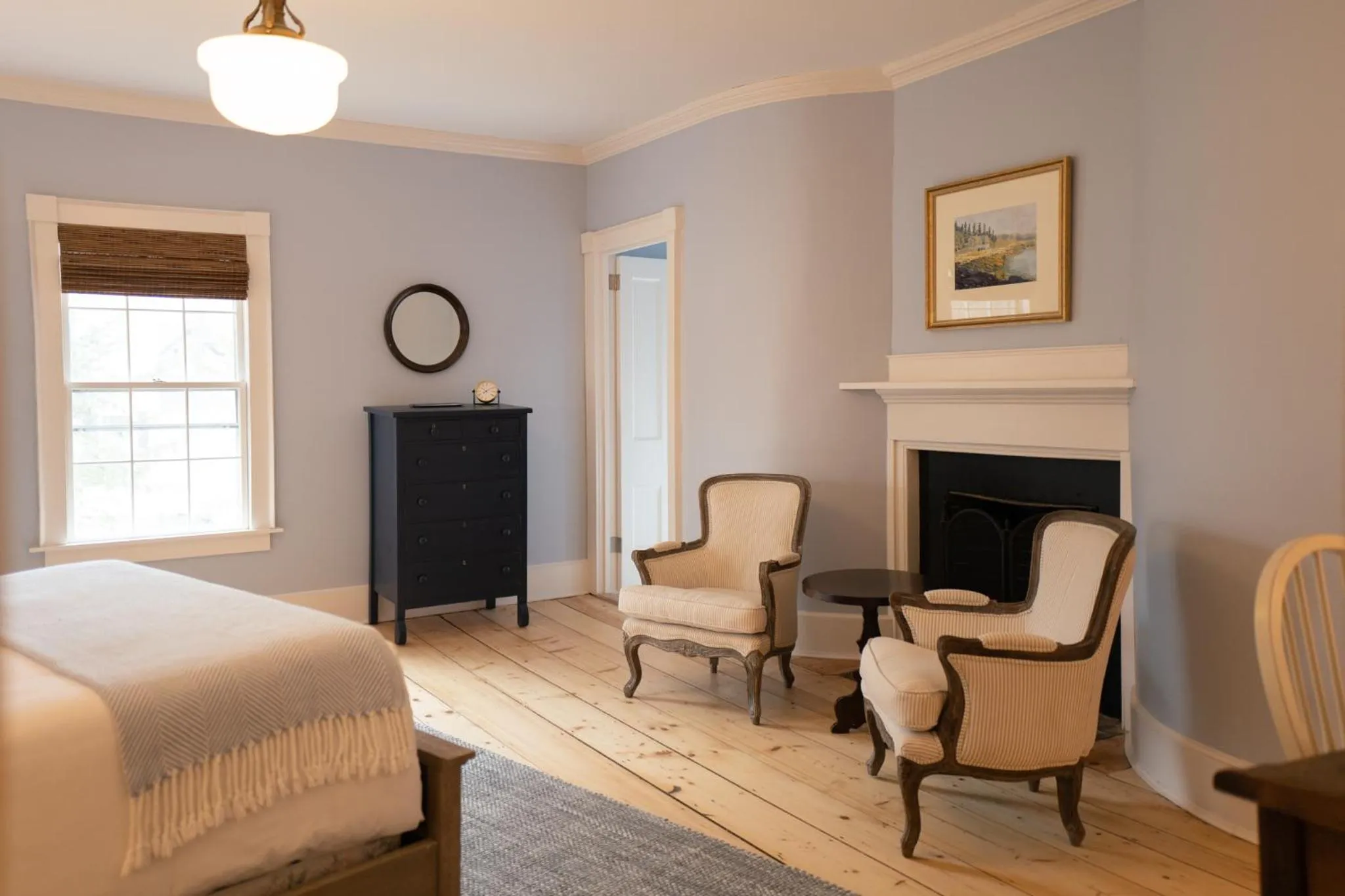 Bed in OneSixtyFive, The Inn on Park Row