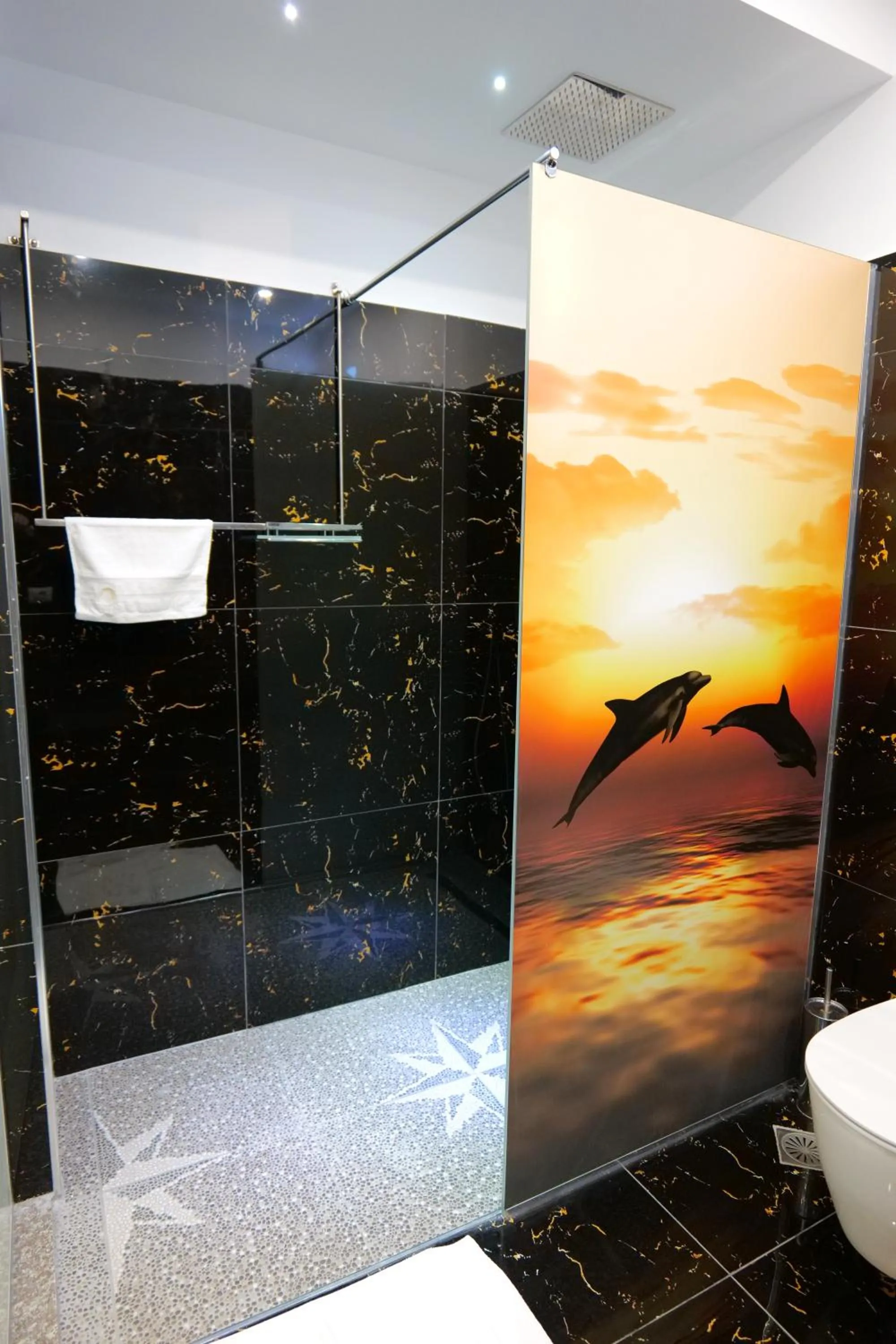 Bathroom in Oceanic Overview Suites