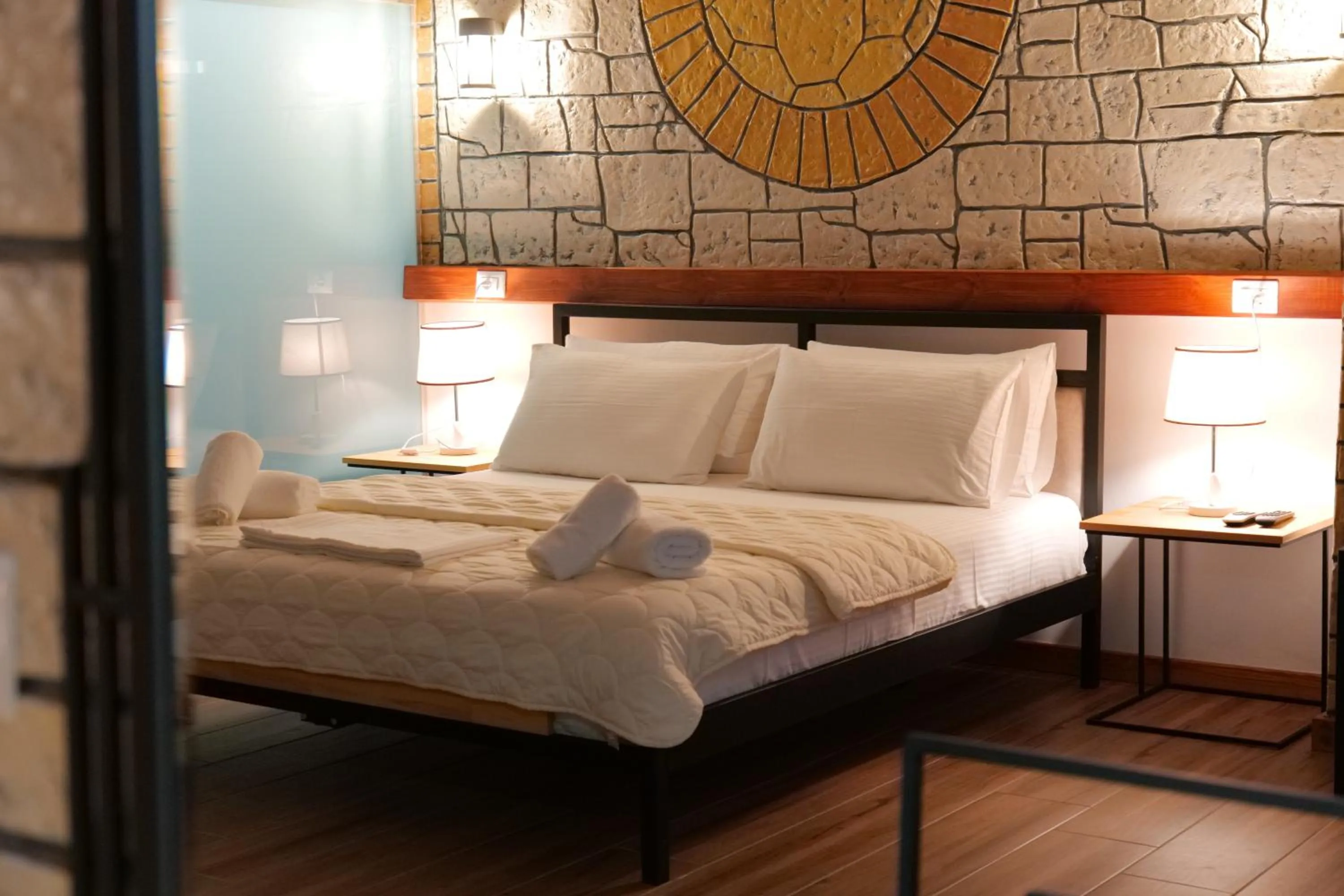 Bed in Oceanic Overview Suites