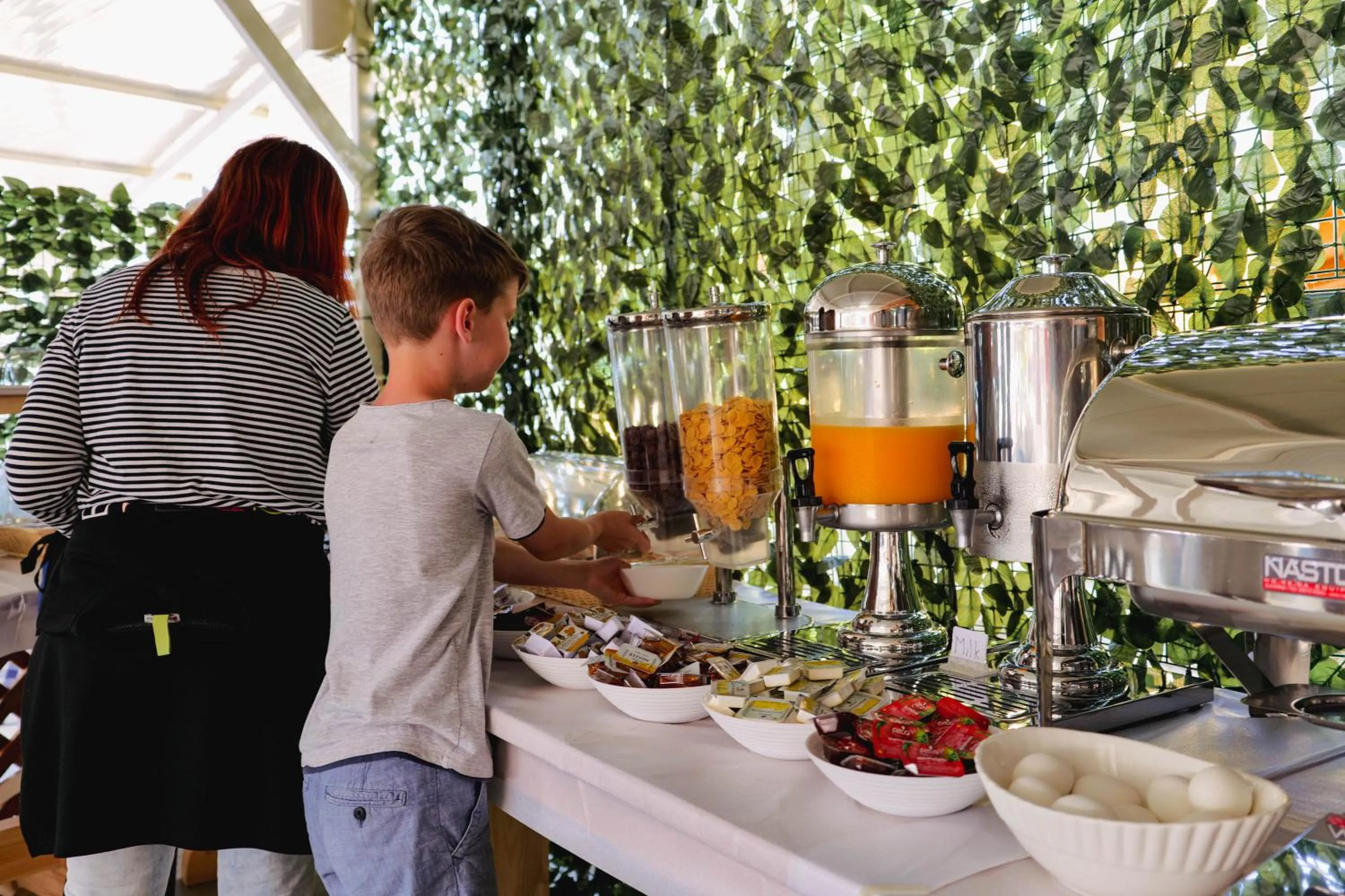 Breakfast in Oceanic Overview Suites