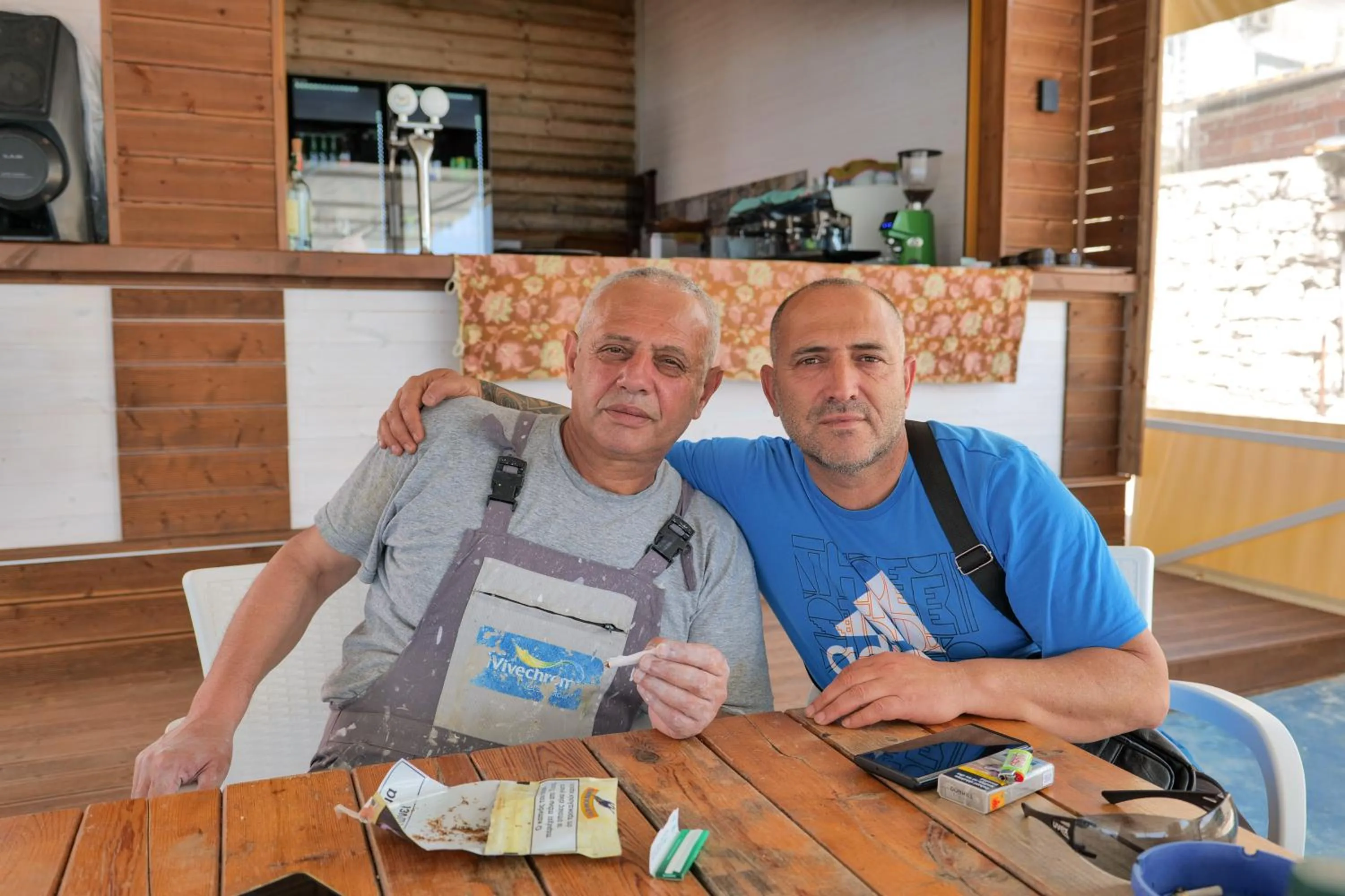 People in Oceanic Overview Suites