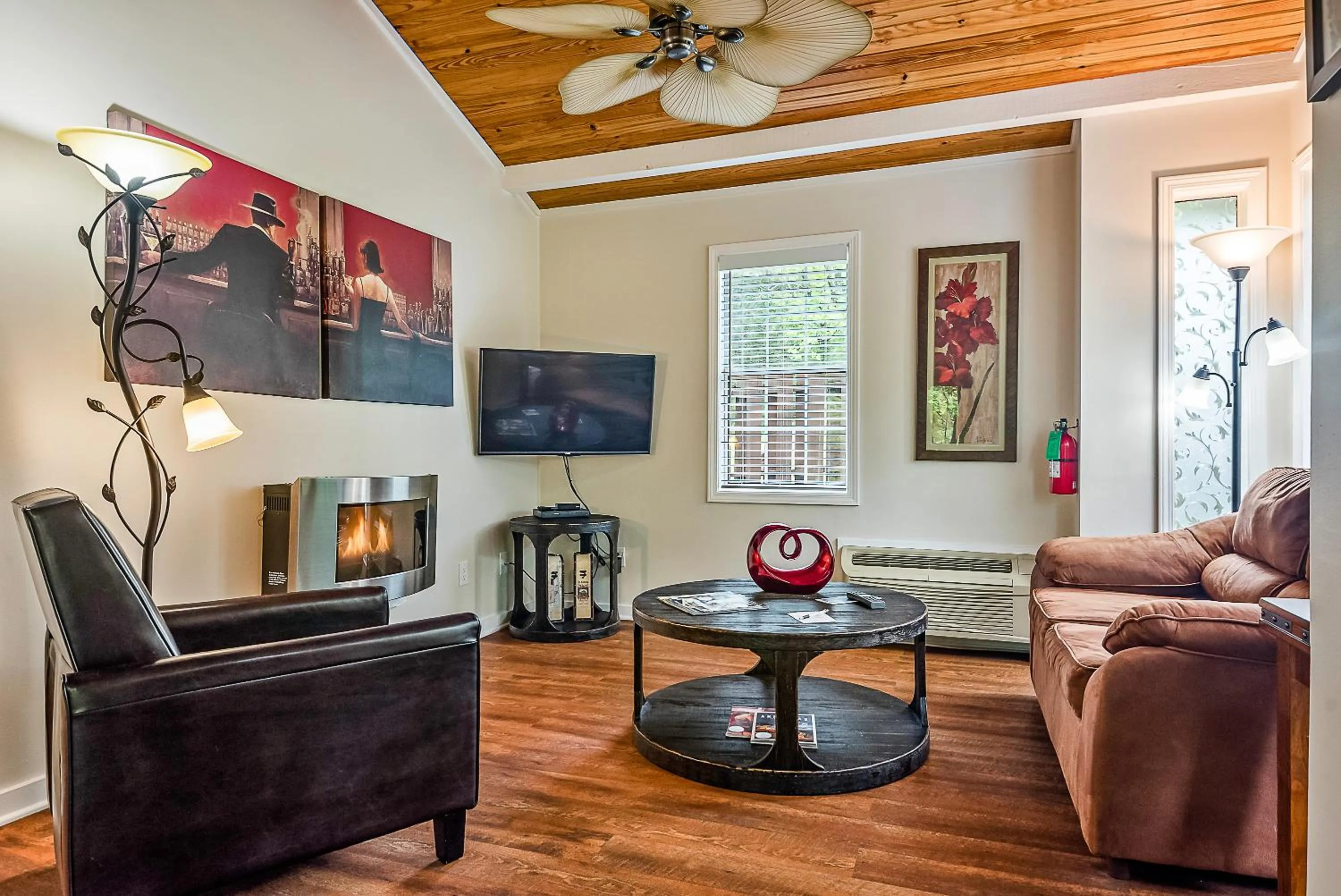 TV and multimedia in The Woods Cabins