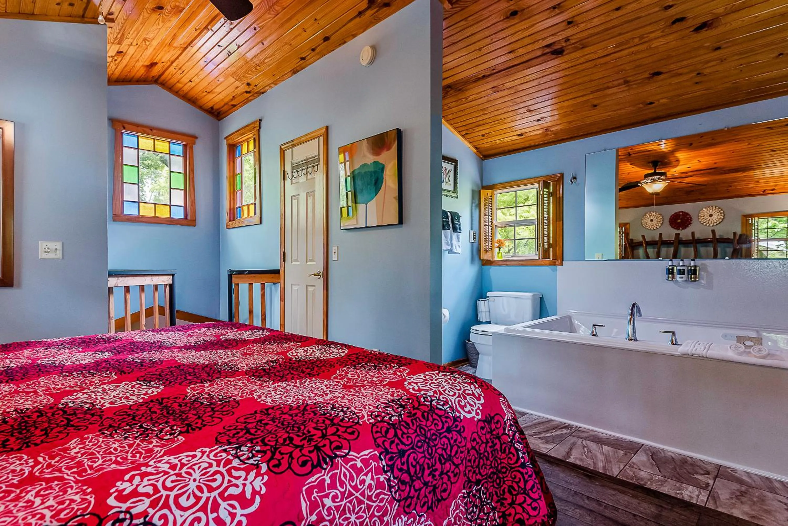 Photo of the whole room, Bed in The Woods Cabins