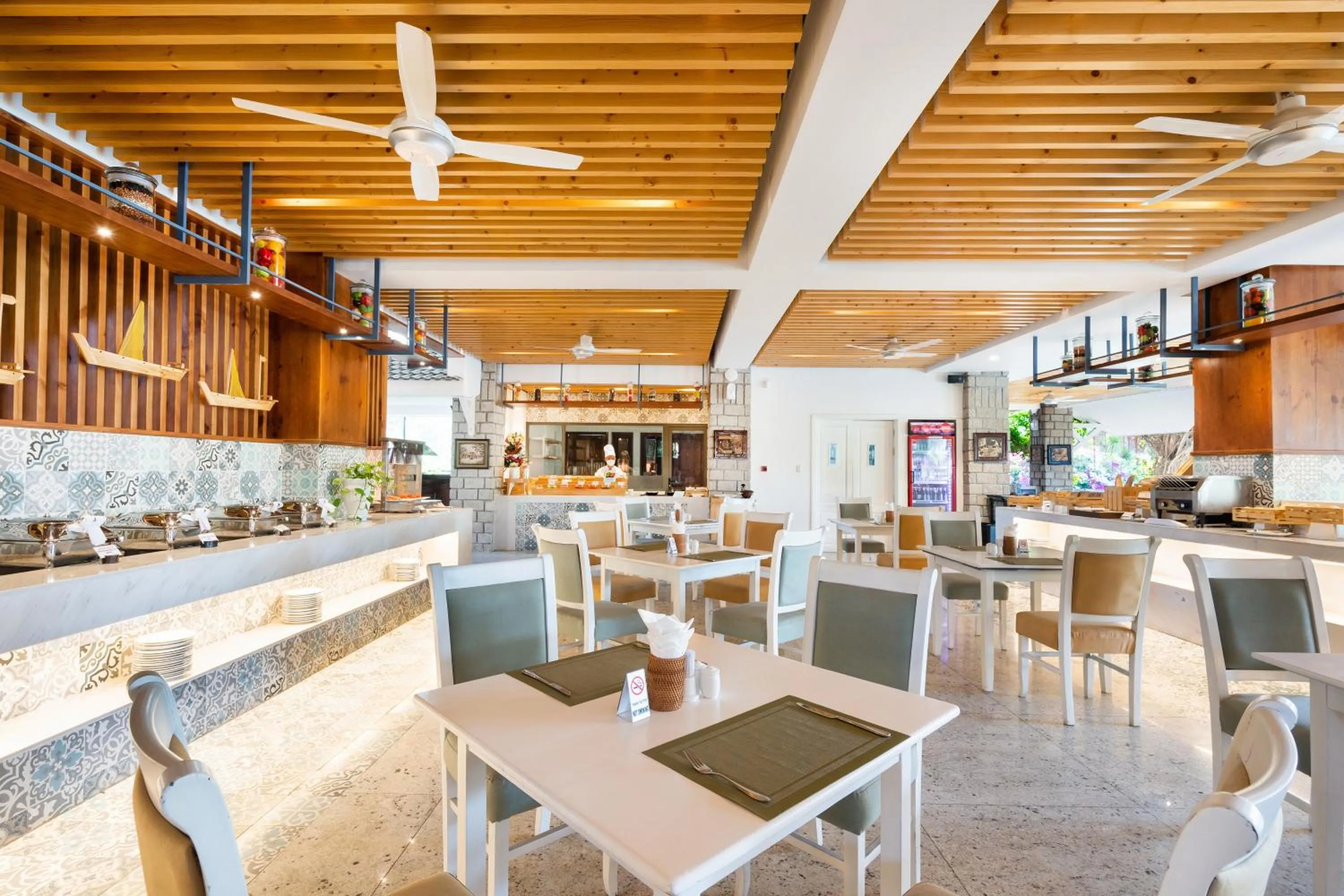 Restaurant/places to eat in Hoang Ngoc Beach Resort