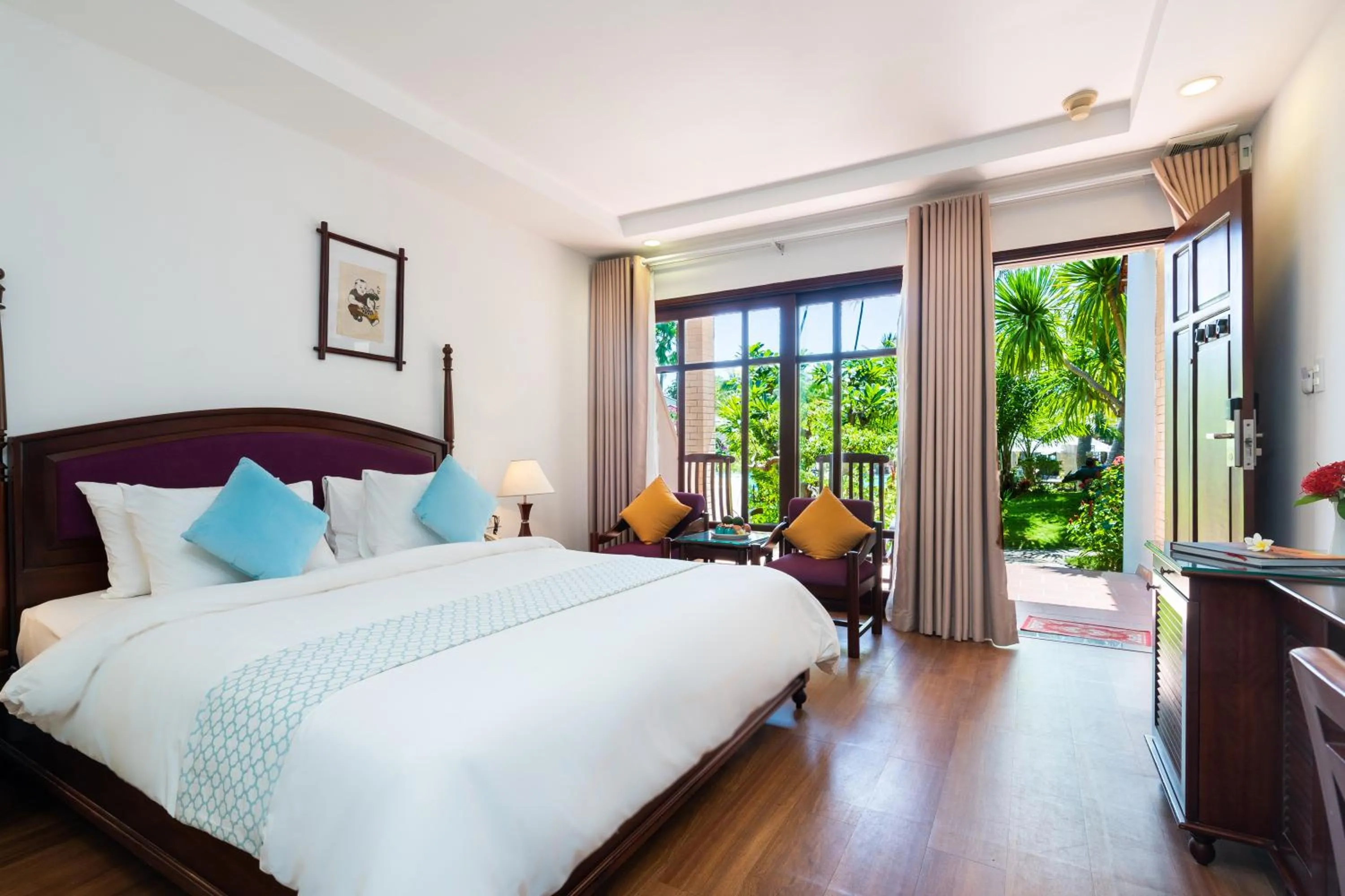 Bedroom, Bed in Hoang Ngoc Beach Resort