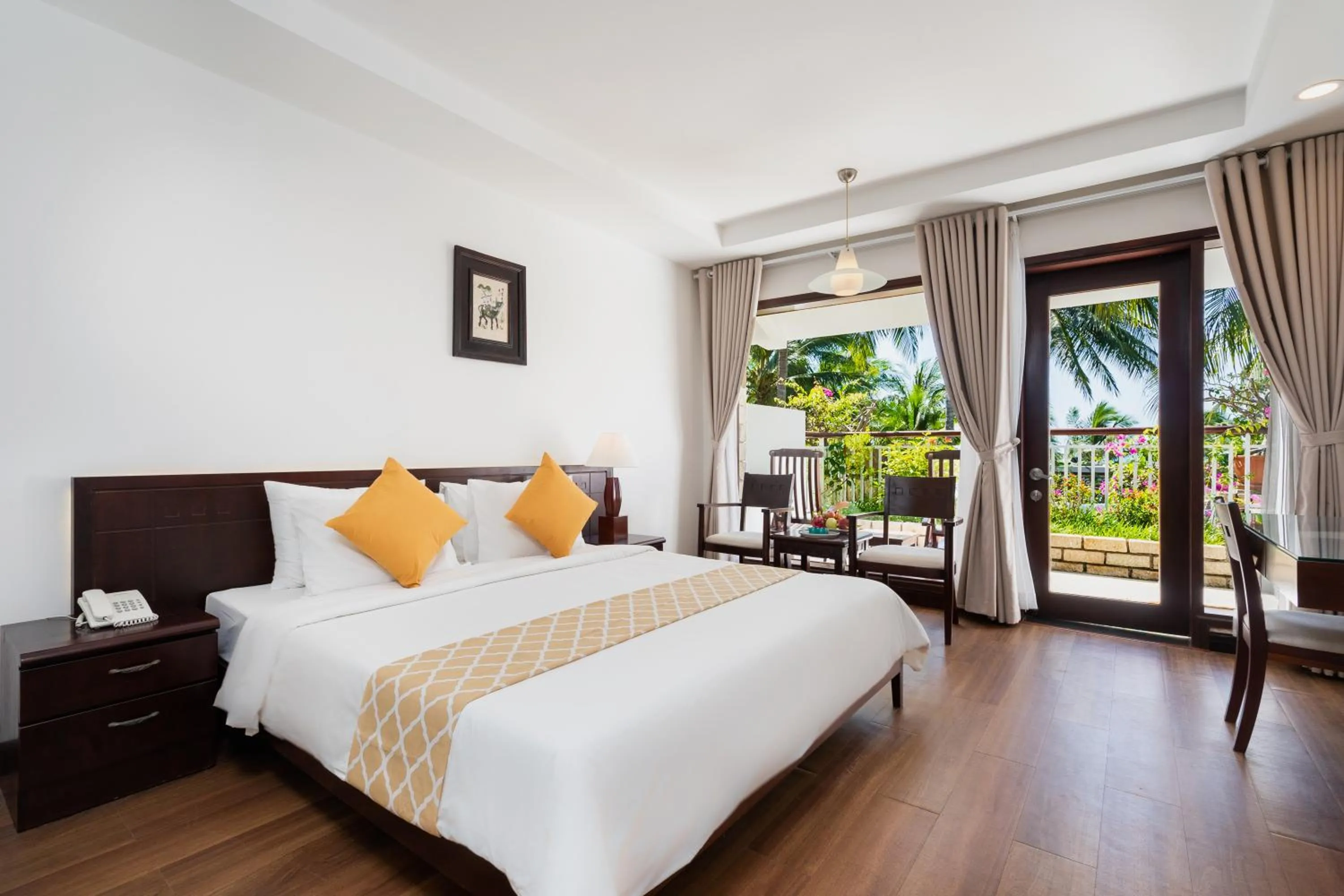 Bedroom, Bed in Hoang Ngoc Beach Resort