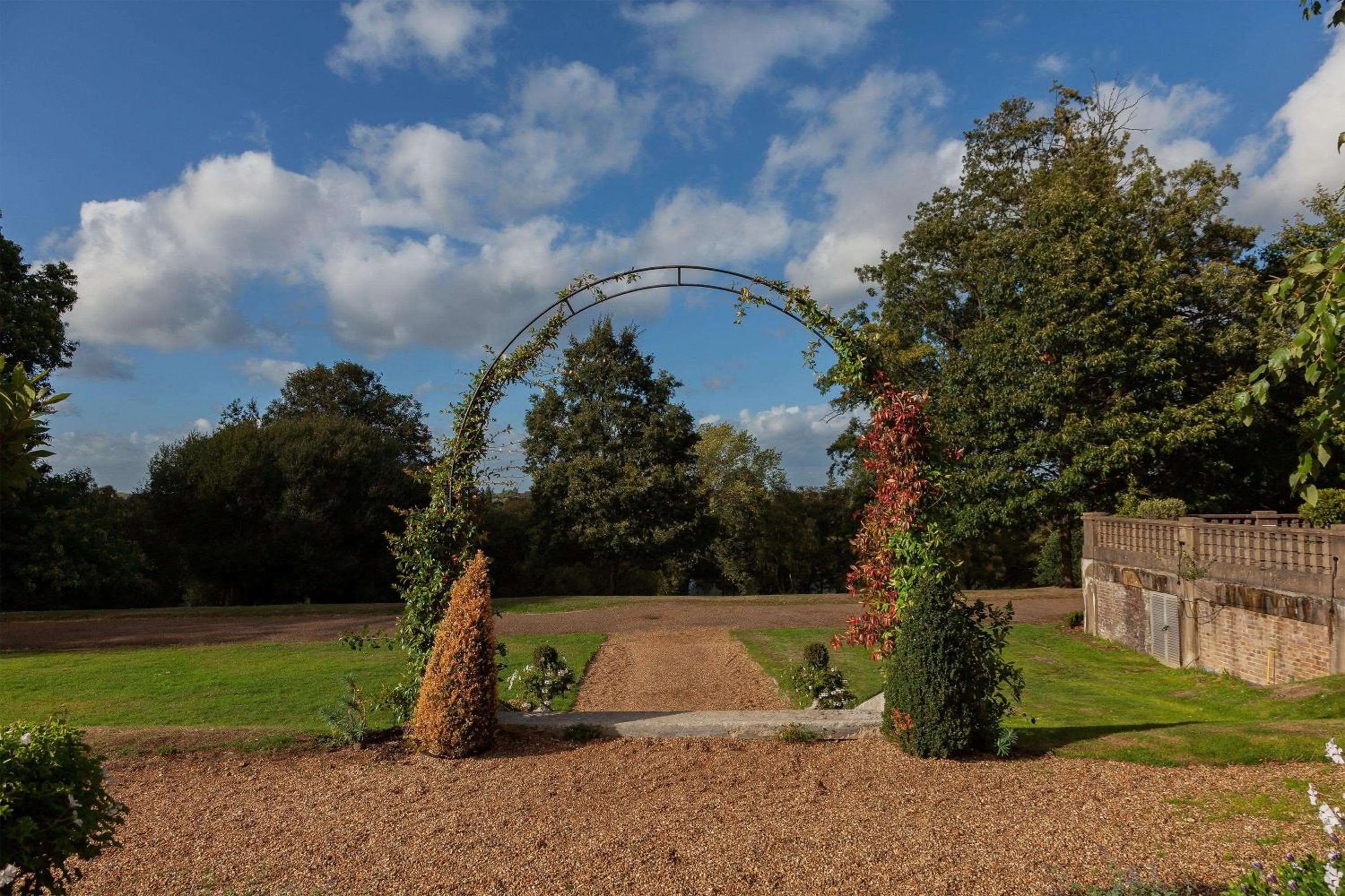 Property building in Oatlands Park Hotel