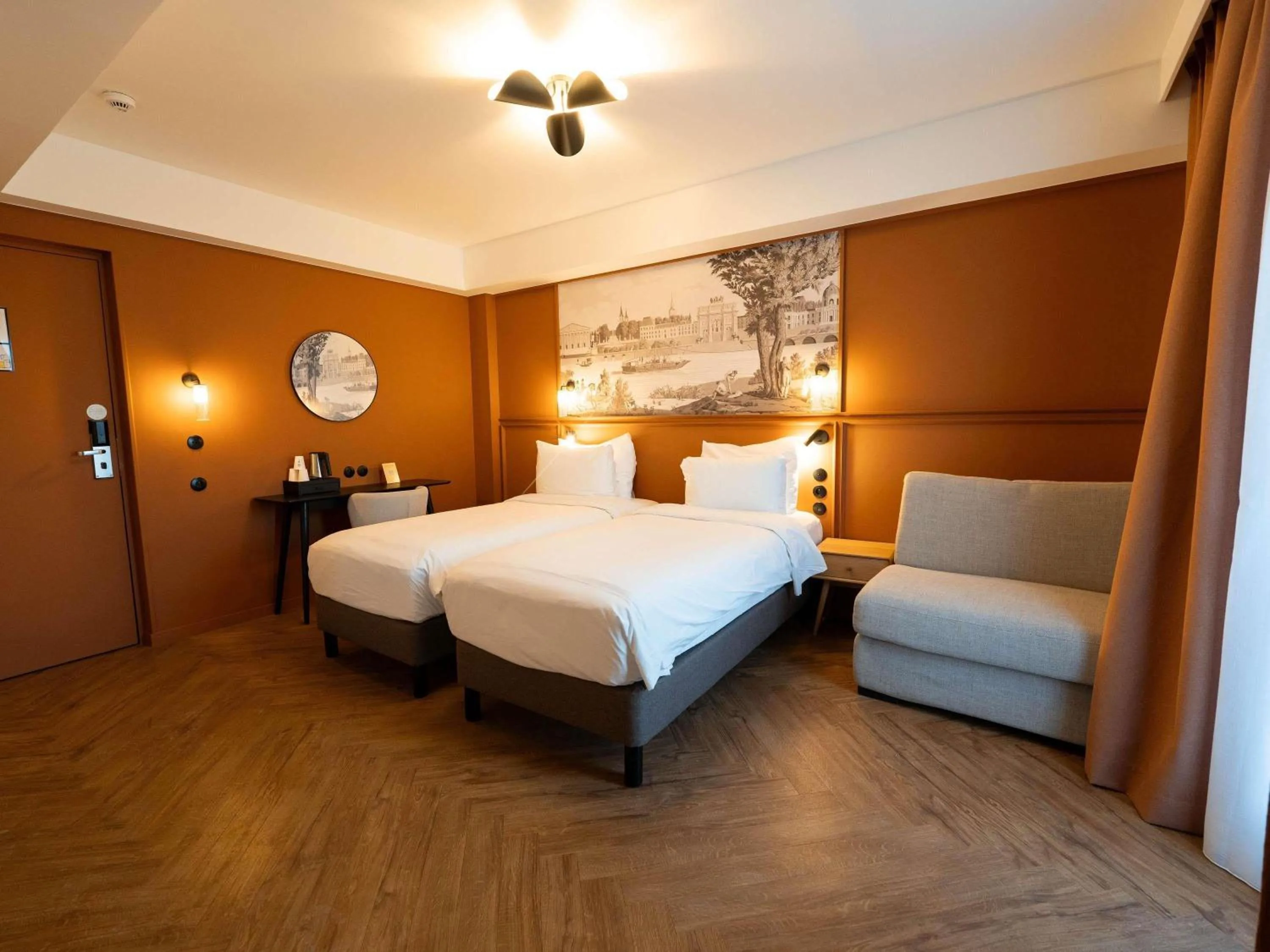 Bedroom, Bed in Mercure Paris Bastille Marais