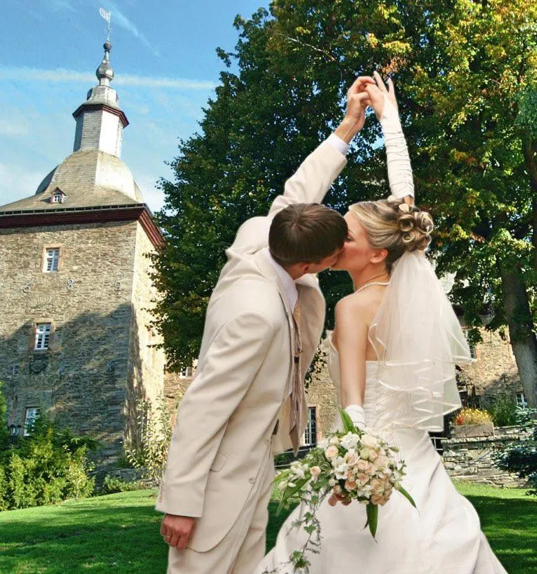 Property building in Hotel und Restaurant Burg Schnellenberg