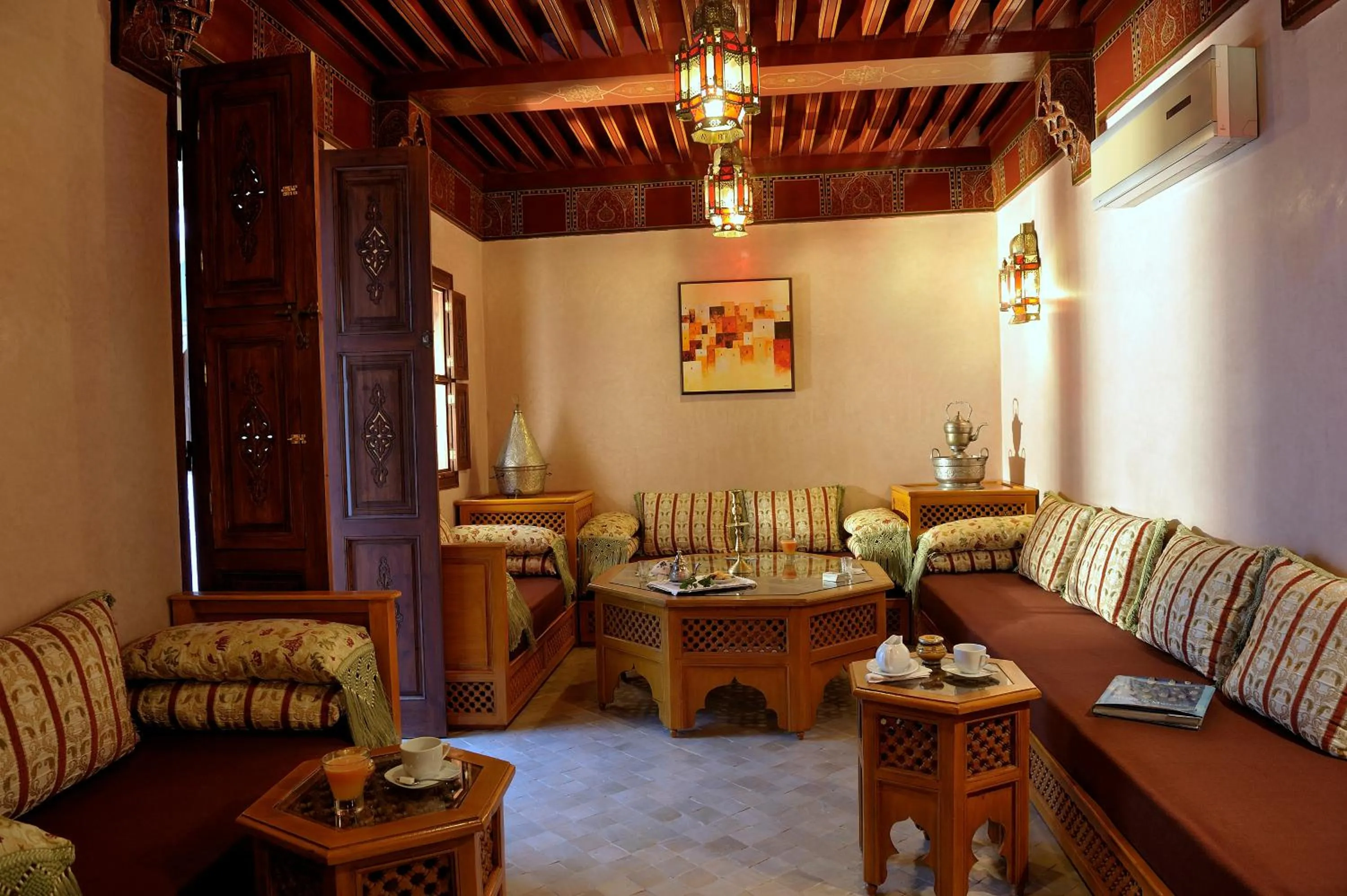 Living room in Riad Le Jardin d'Abdou