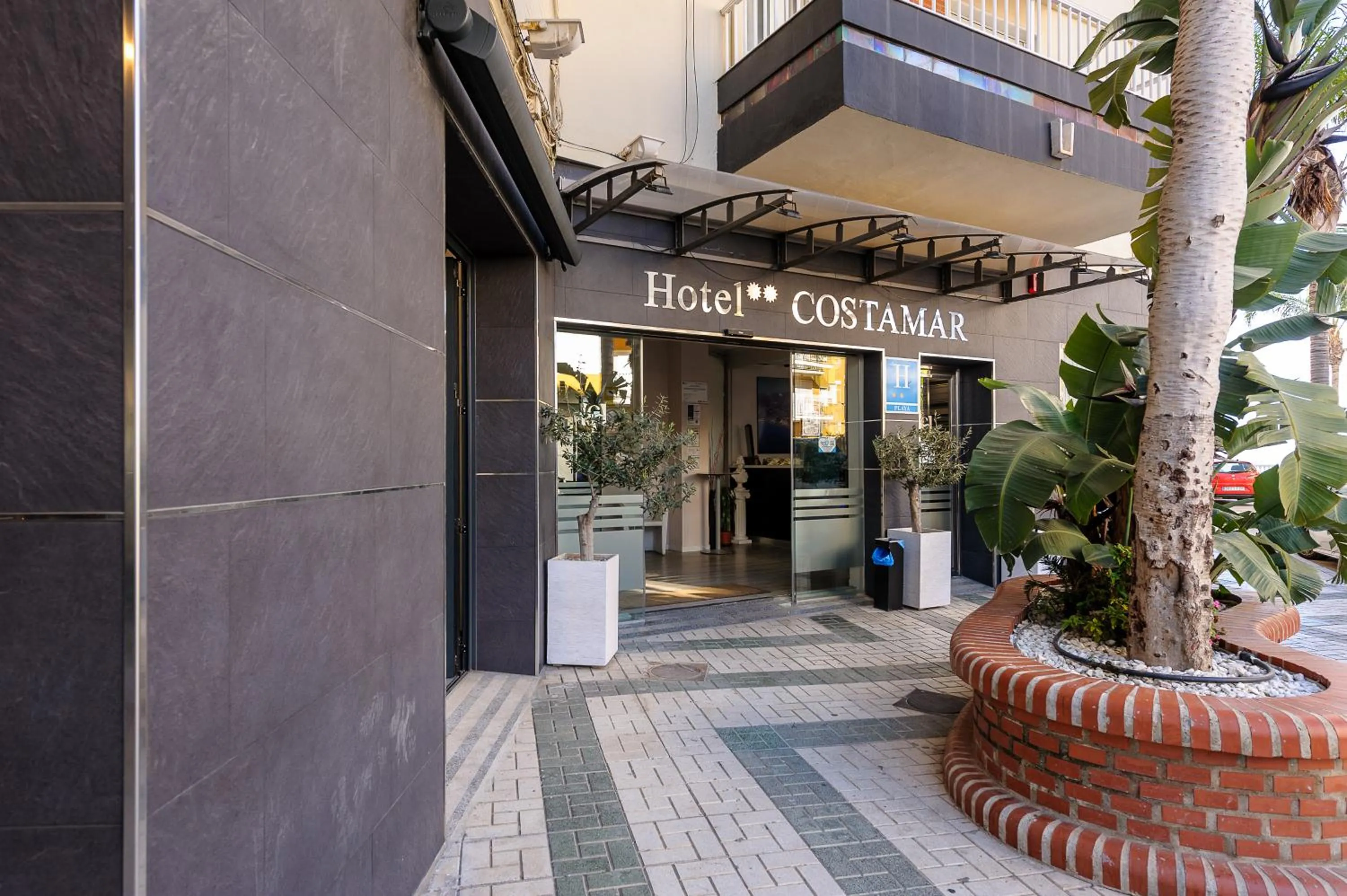 Facade/entrance in Hotel Costamar