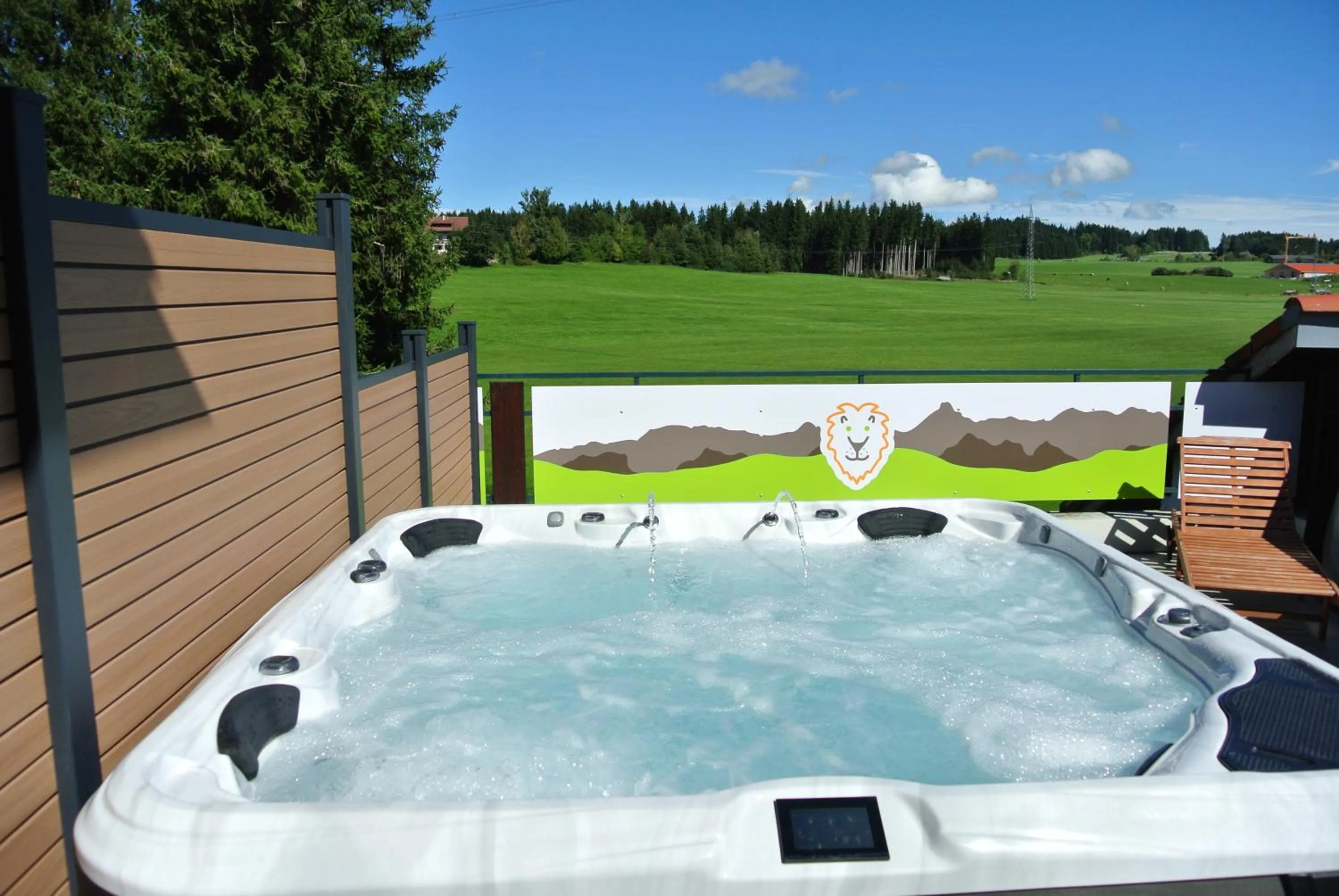 Hot Tub in Familienhotel Löwen