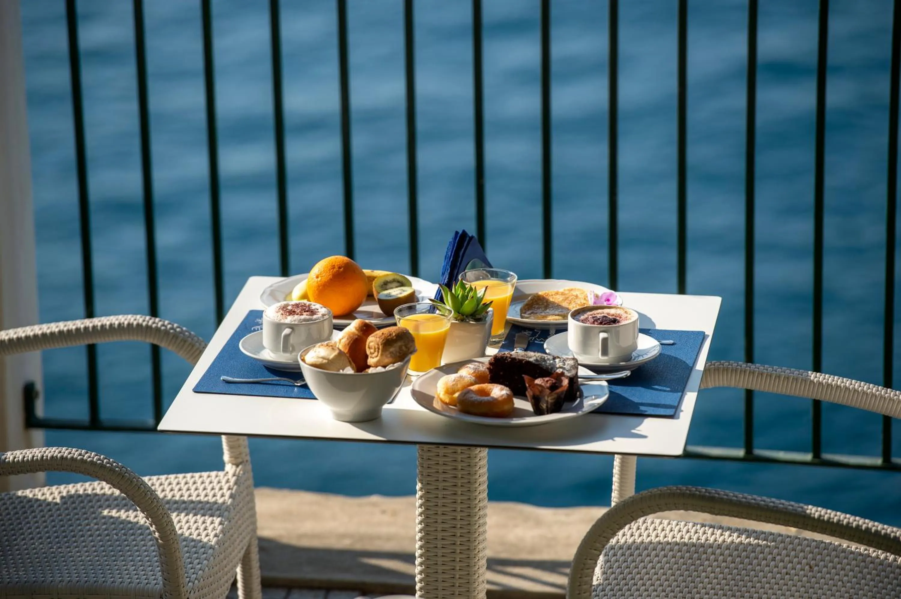 Food and drinks in Hotel Villa Maria Pia