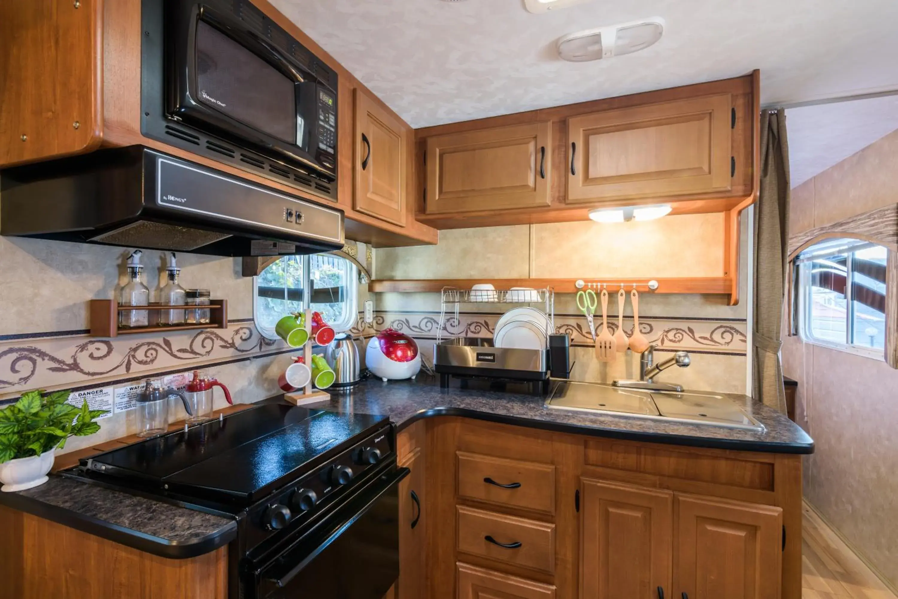 Caravan in Jeju Starlight Glamping 제주별헤는밤글램핑펜션 Caravan in Jeju Starlight Glamping 제주별헤는밤글램핑펜션