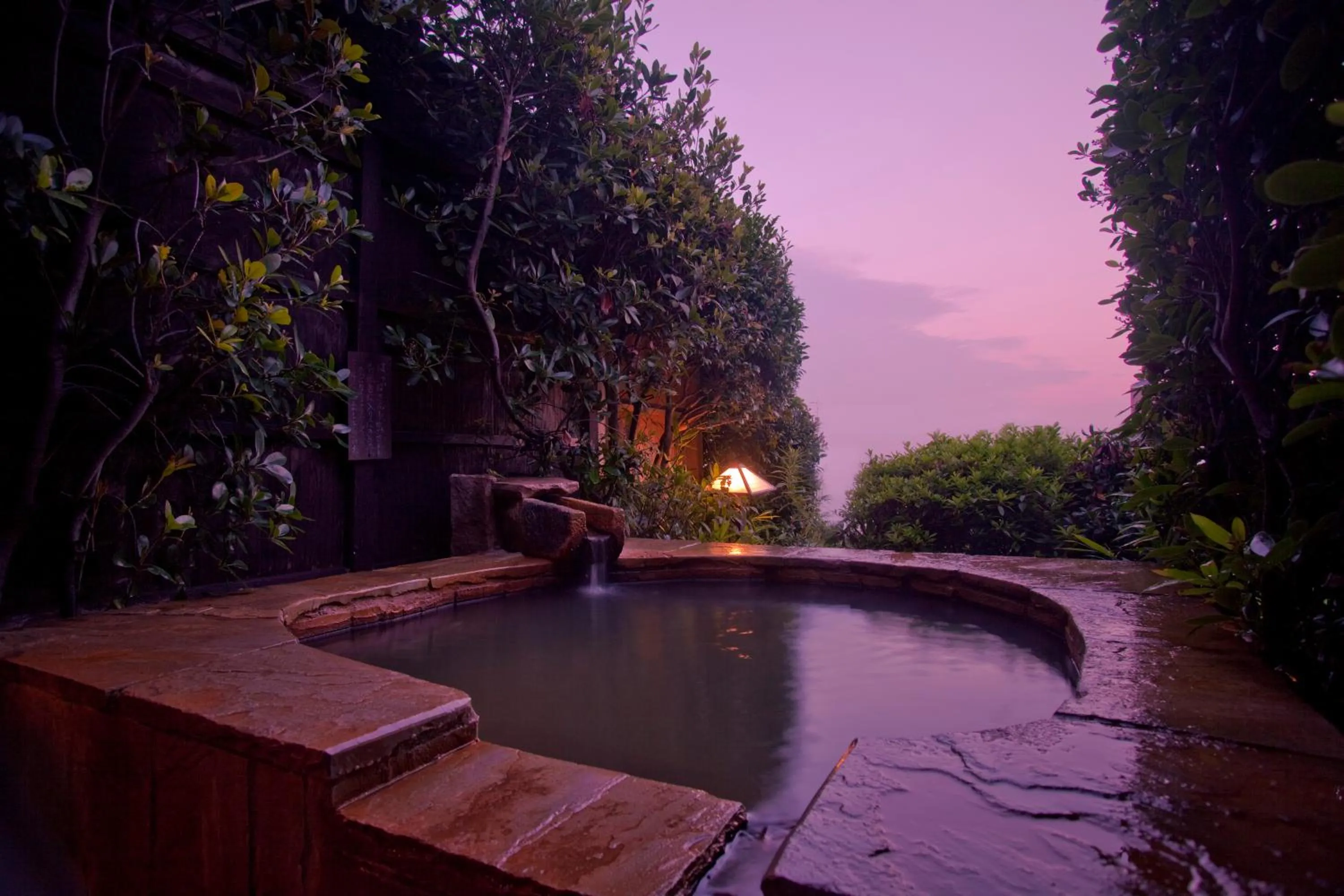 Open Air Bath in Hiina