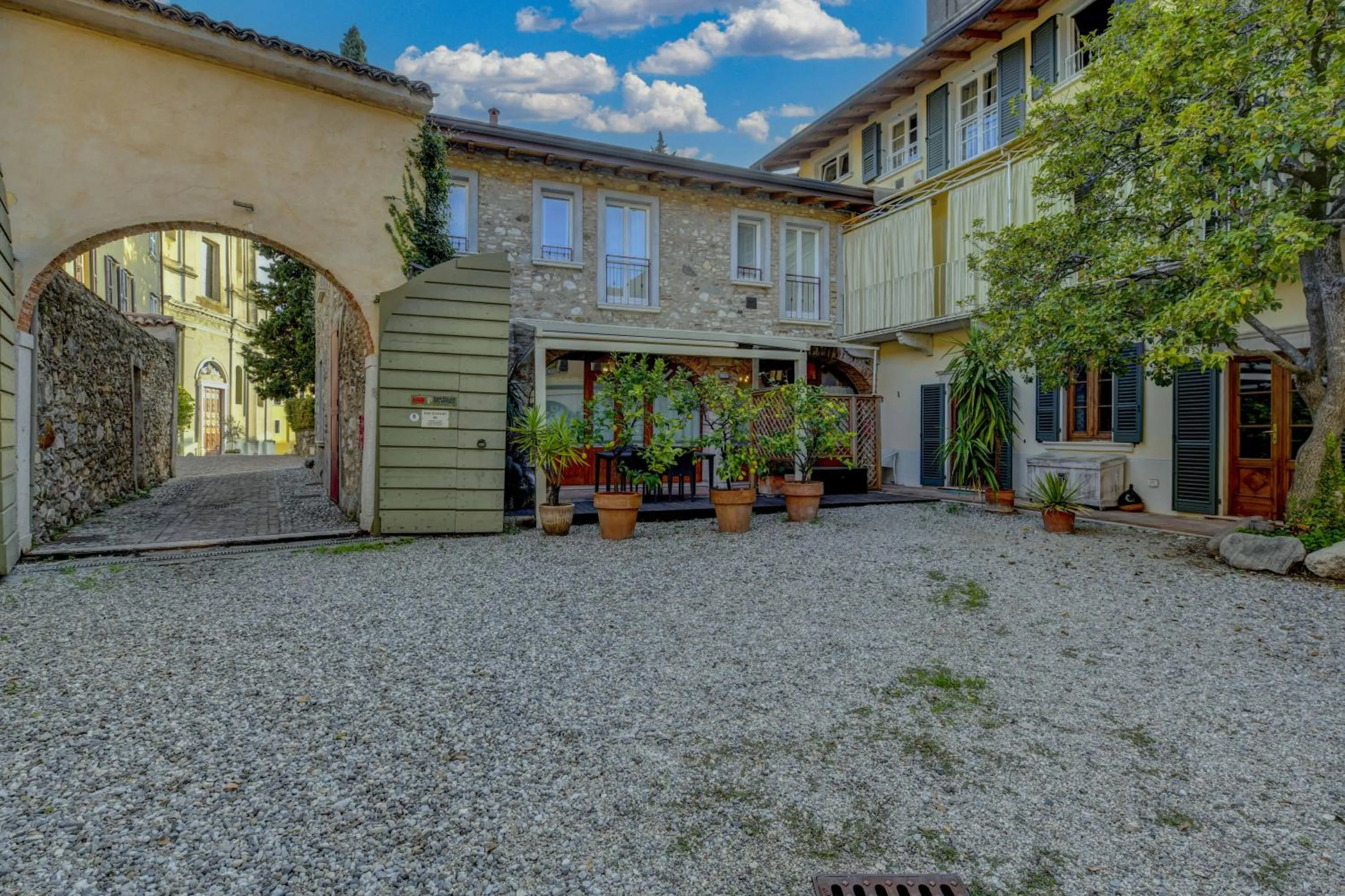 Property building in Barchi Resort - Apartments & Suites