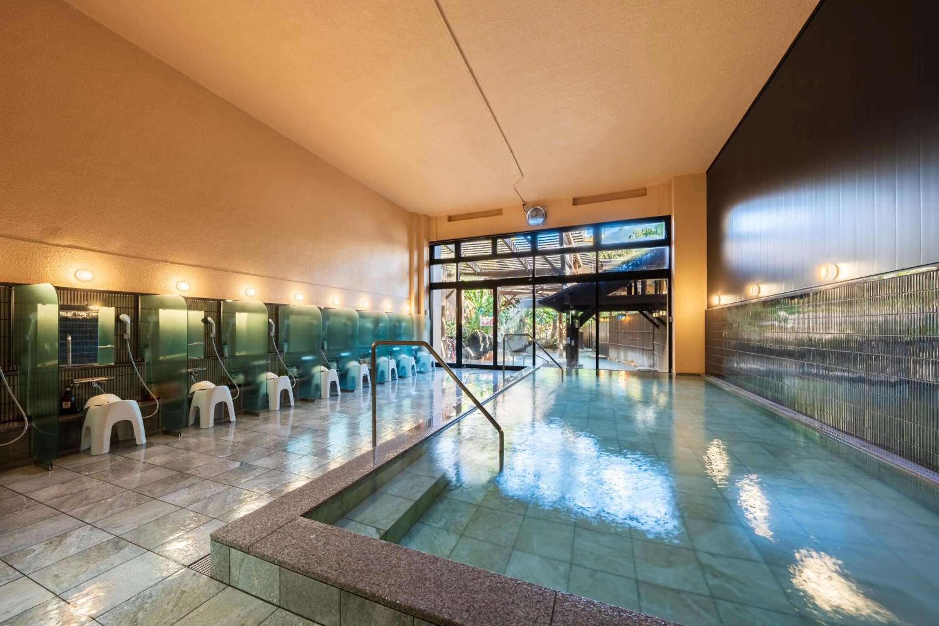 Hot Spring Bath in Beppu Kannawa Onsen Oniyama Hotel