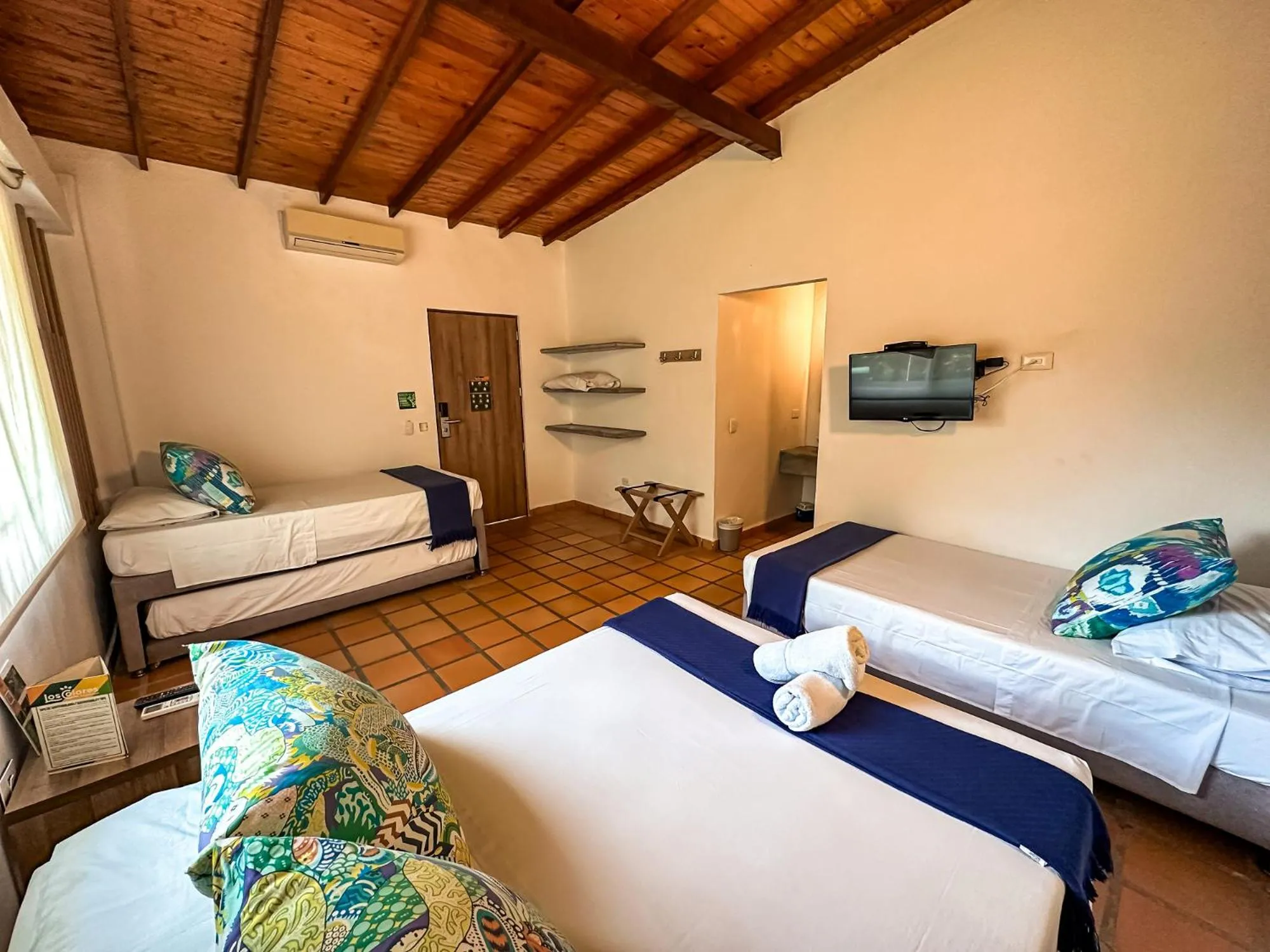 Property building, Bed in Los Colores Ecoparque