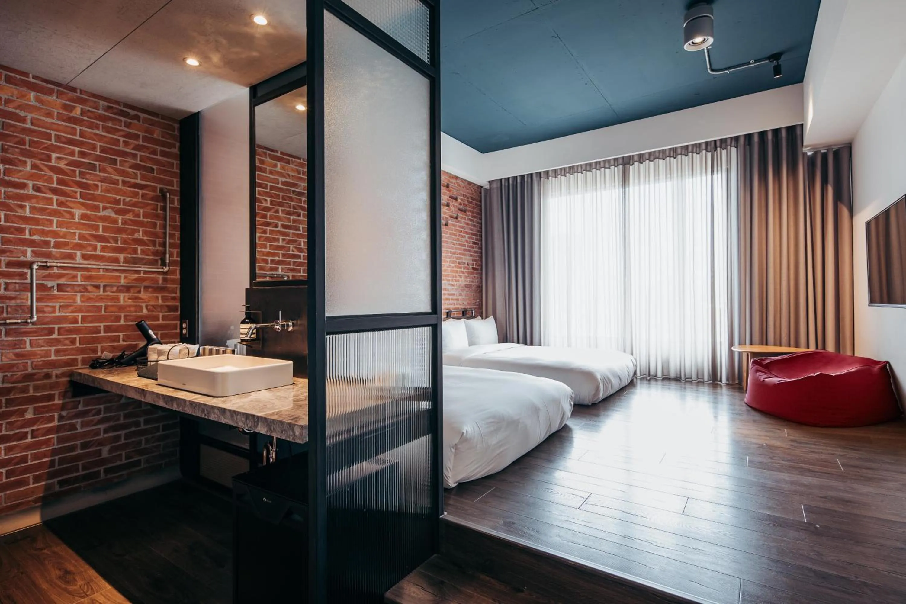 Bed in U.I.J Hotel & Hostel