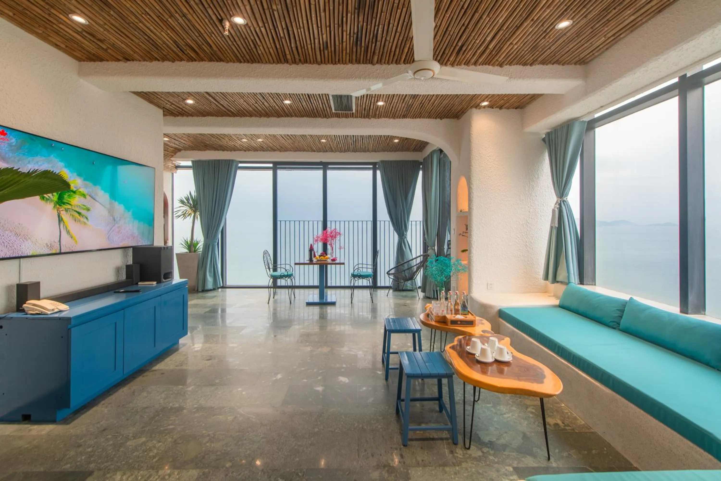 Living room in Maple Hotel & Apartment