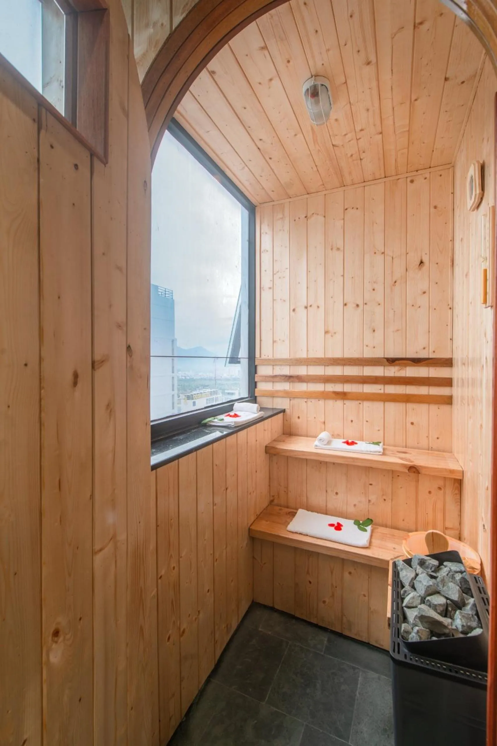 Sauna in Maple Hotel & Apartment