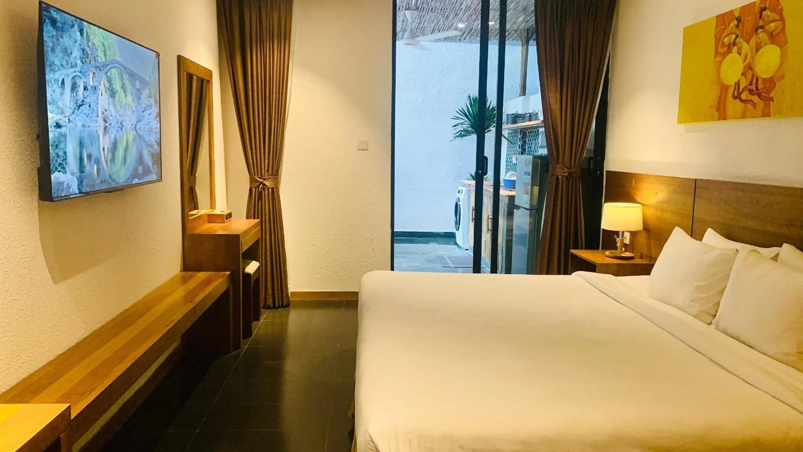 Bedroom, Bed in Maple Hotel & Apartment