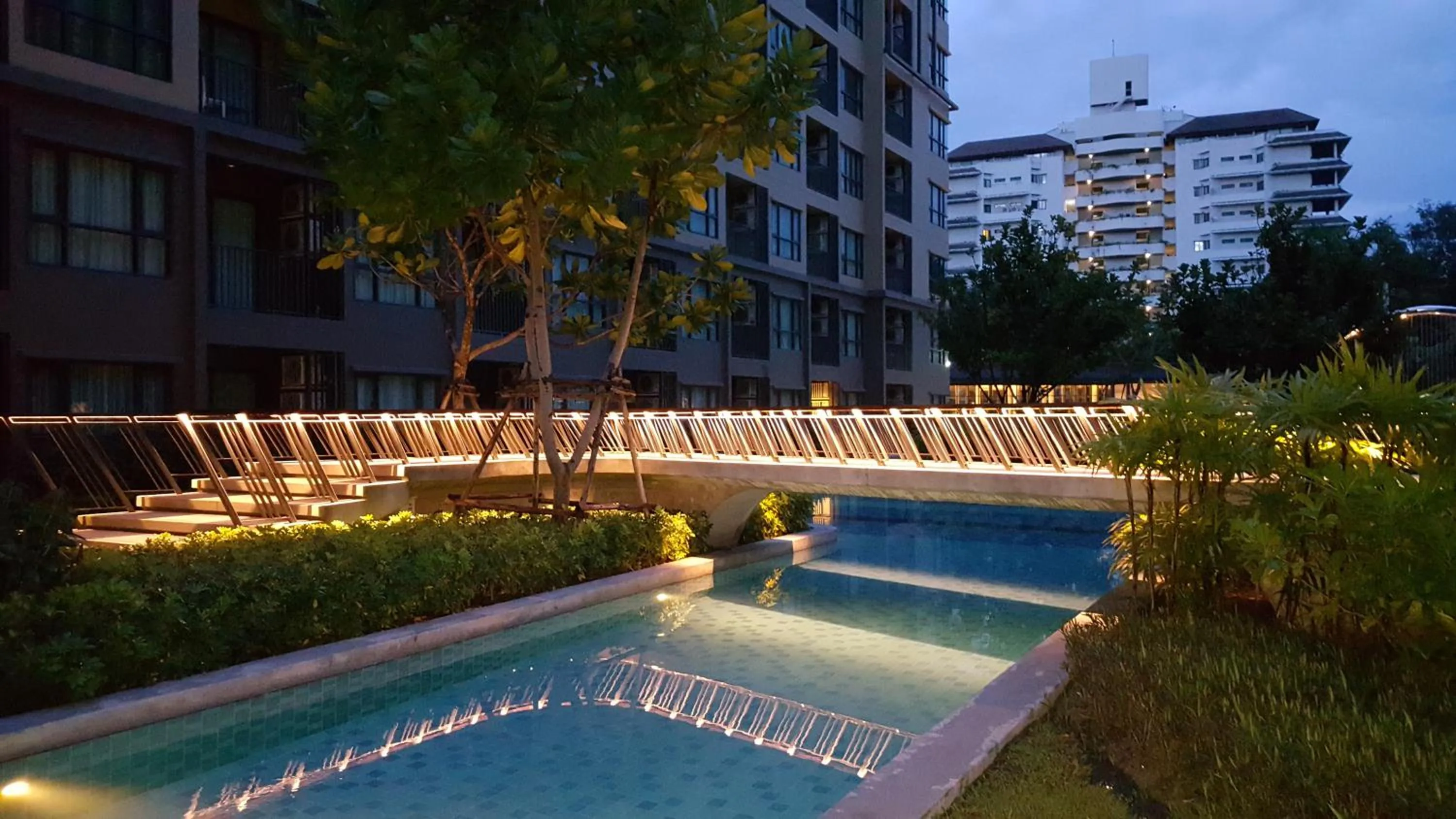 Facade/entrance in Rain Cha-am by Obbset