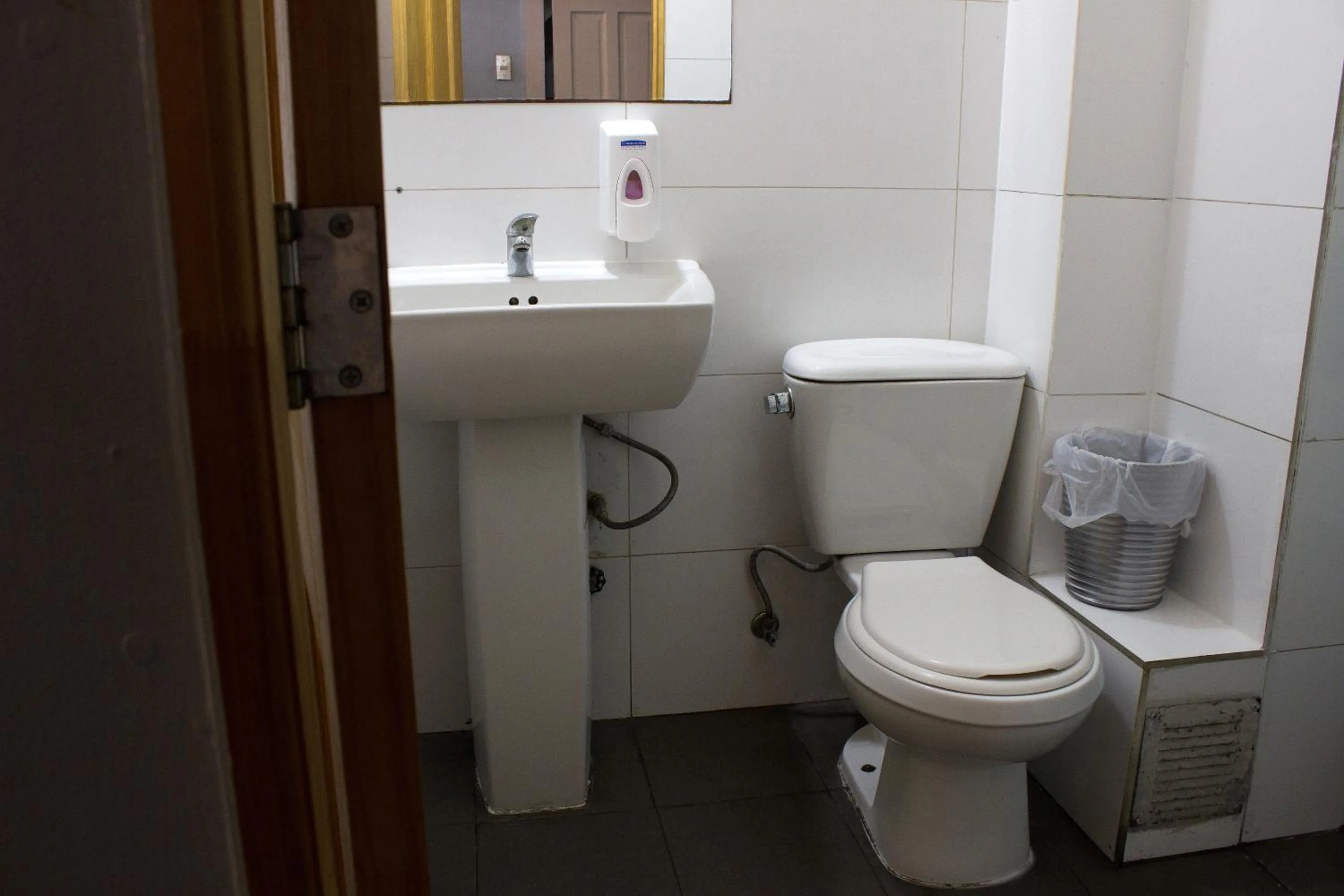 Bathroom in Hostal Forestal