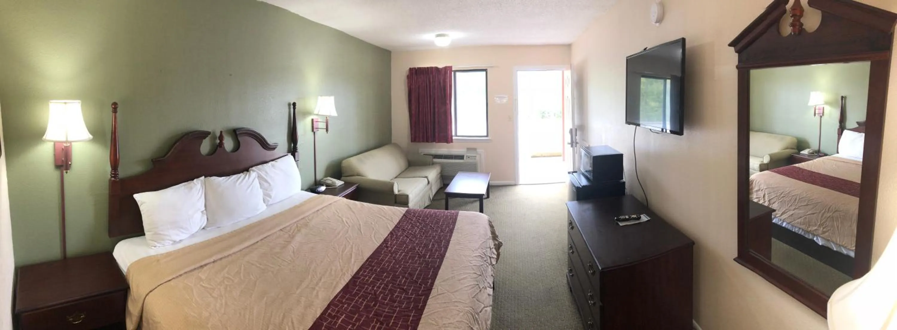 Bedroom, Bed in Motor Inns Of America