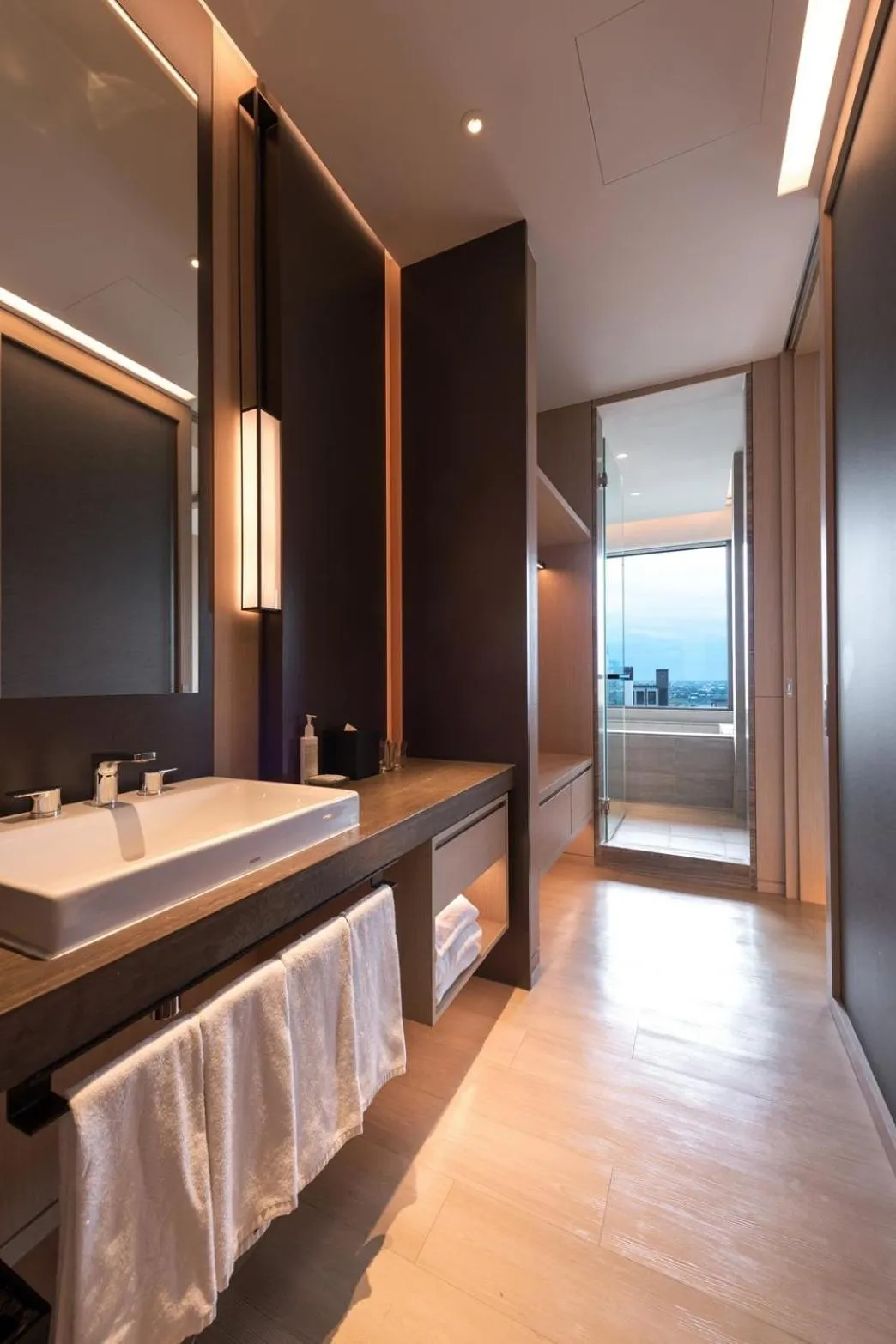 Bathroom, Bed in MU Jiaoxi Hotel