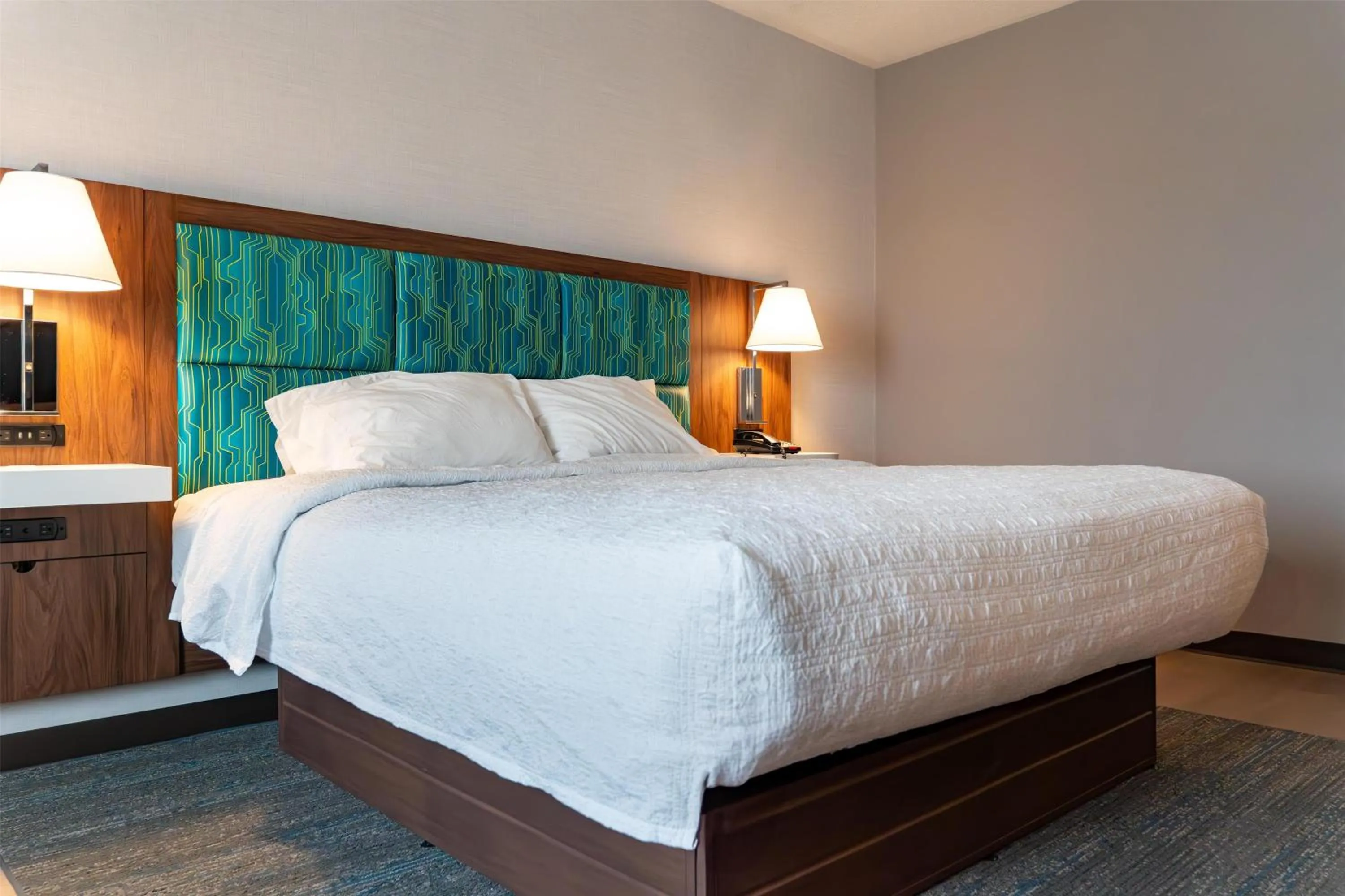 Bed in Hampton Inn Turnersville