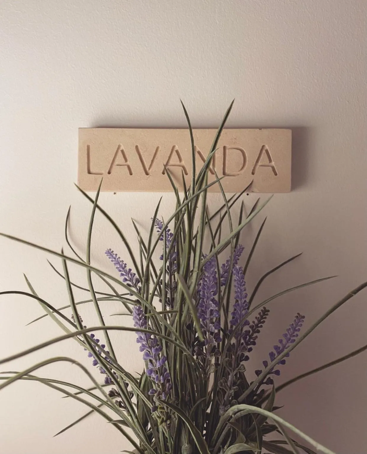 Decorative detail in Alla Luce del Barocco