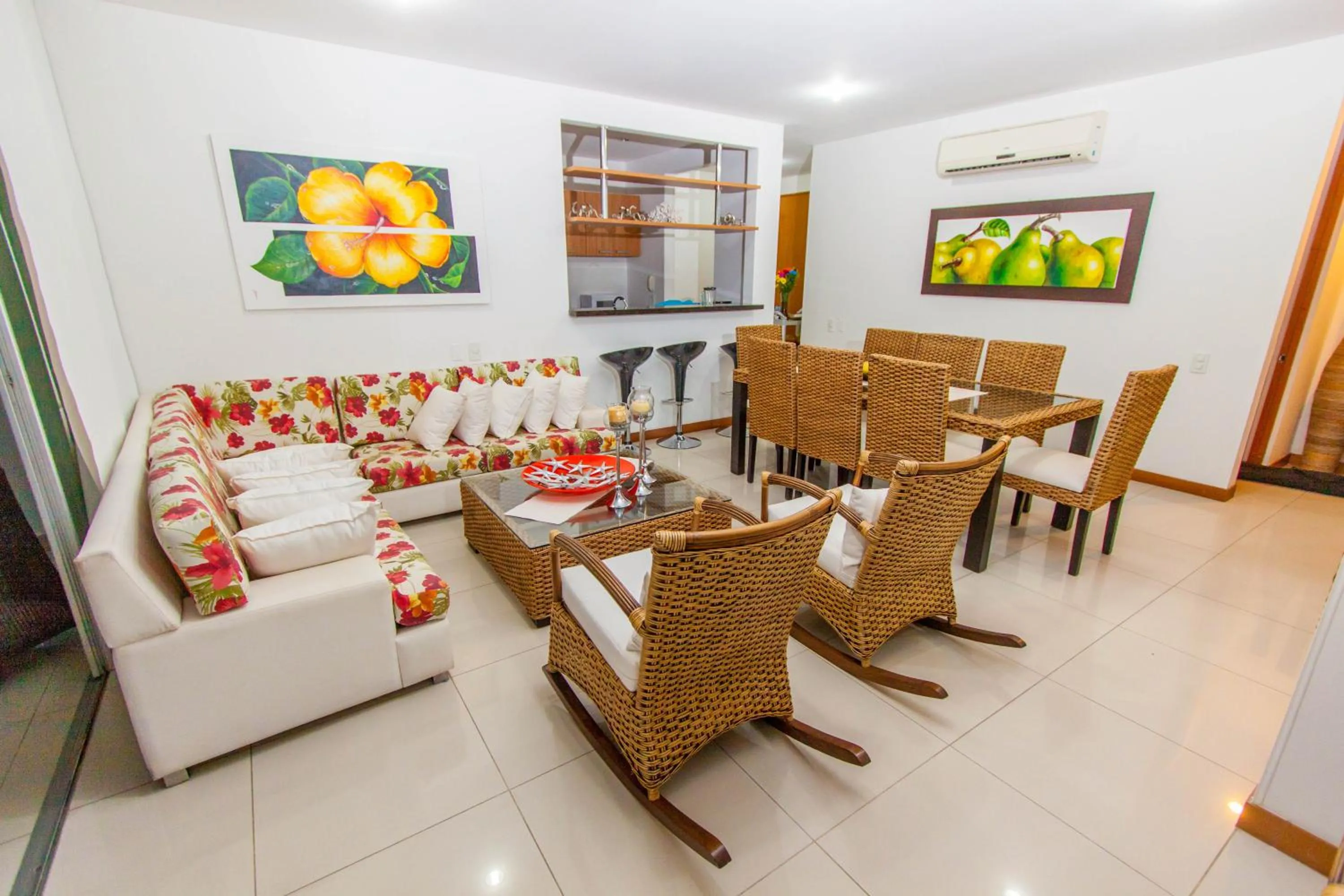 Living room in Travelers Orange Cartagena