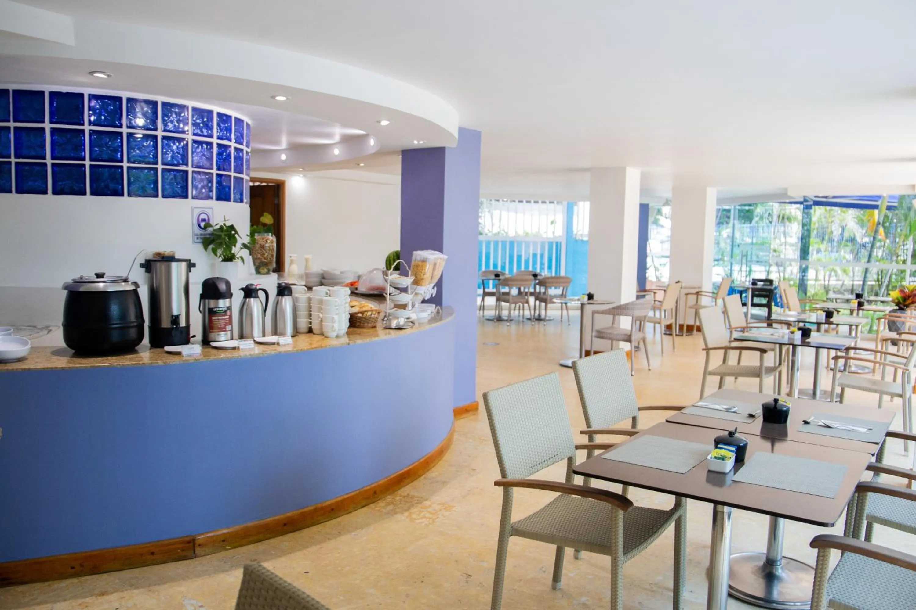 Restaurant/places to eat in Hotel Oceania Cartagena