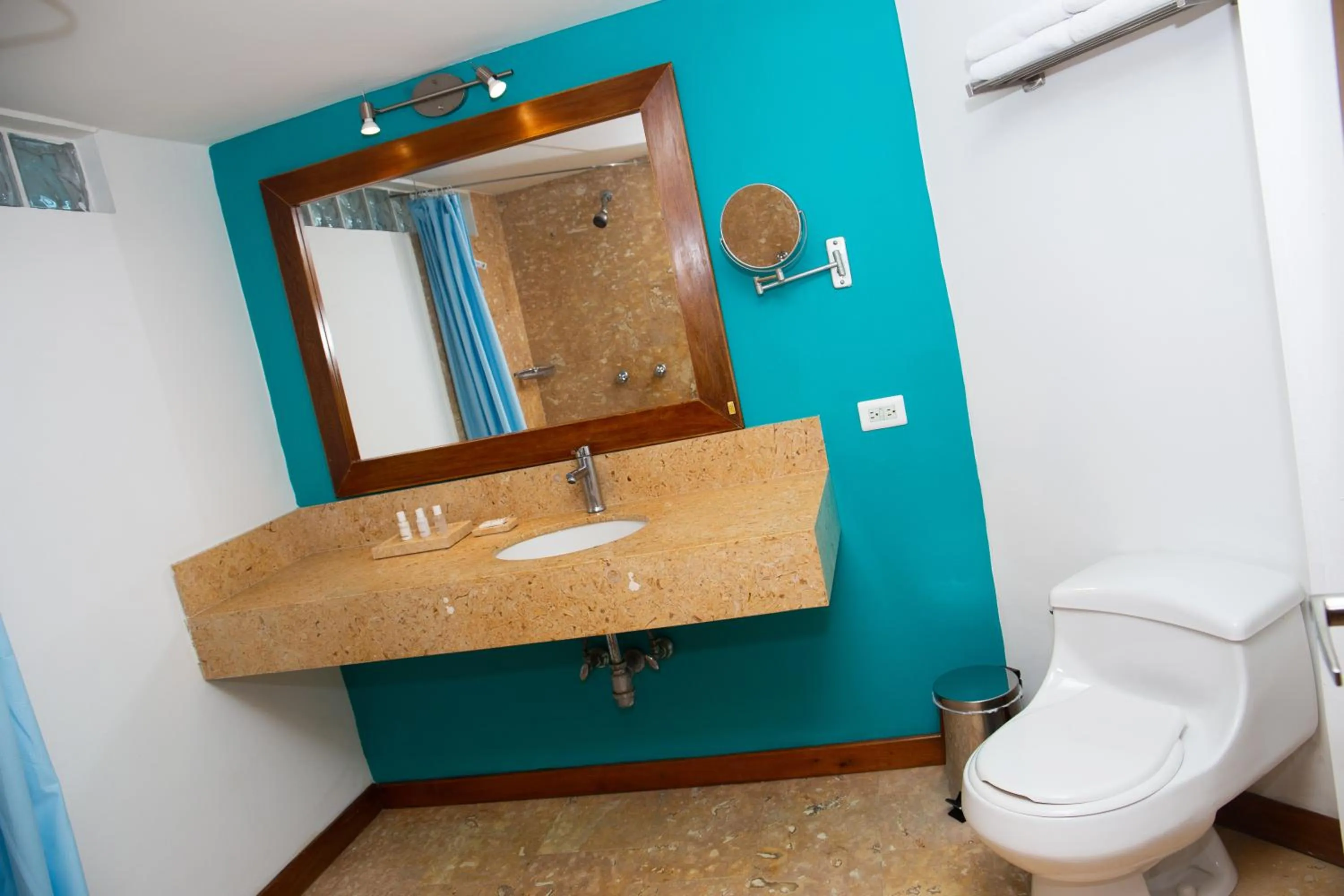 Bathroom in Hotel Oceania Cartagena