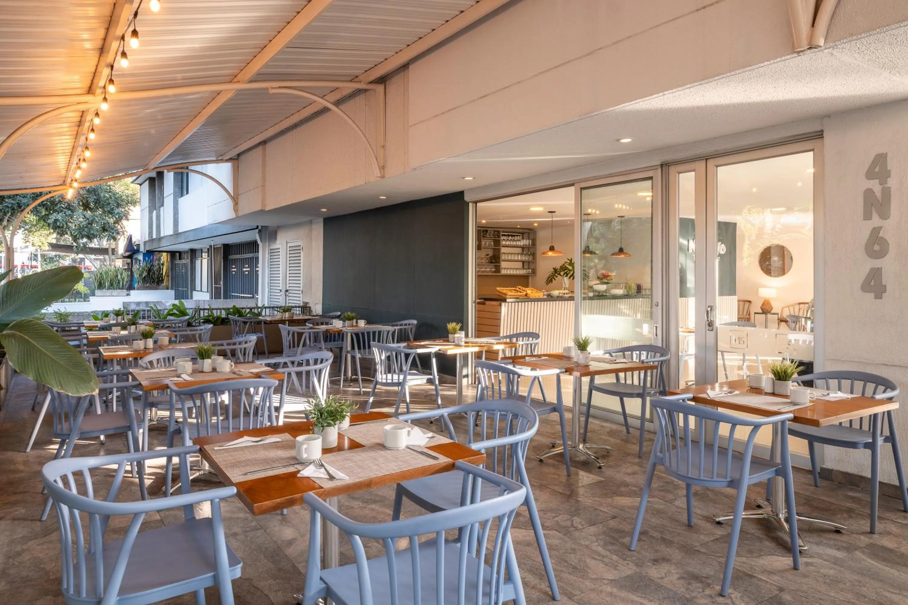 Restaurant/places to eat in Hotel MS Chipichape Plus