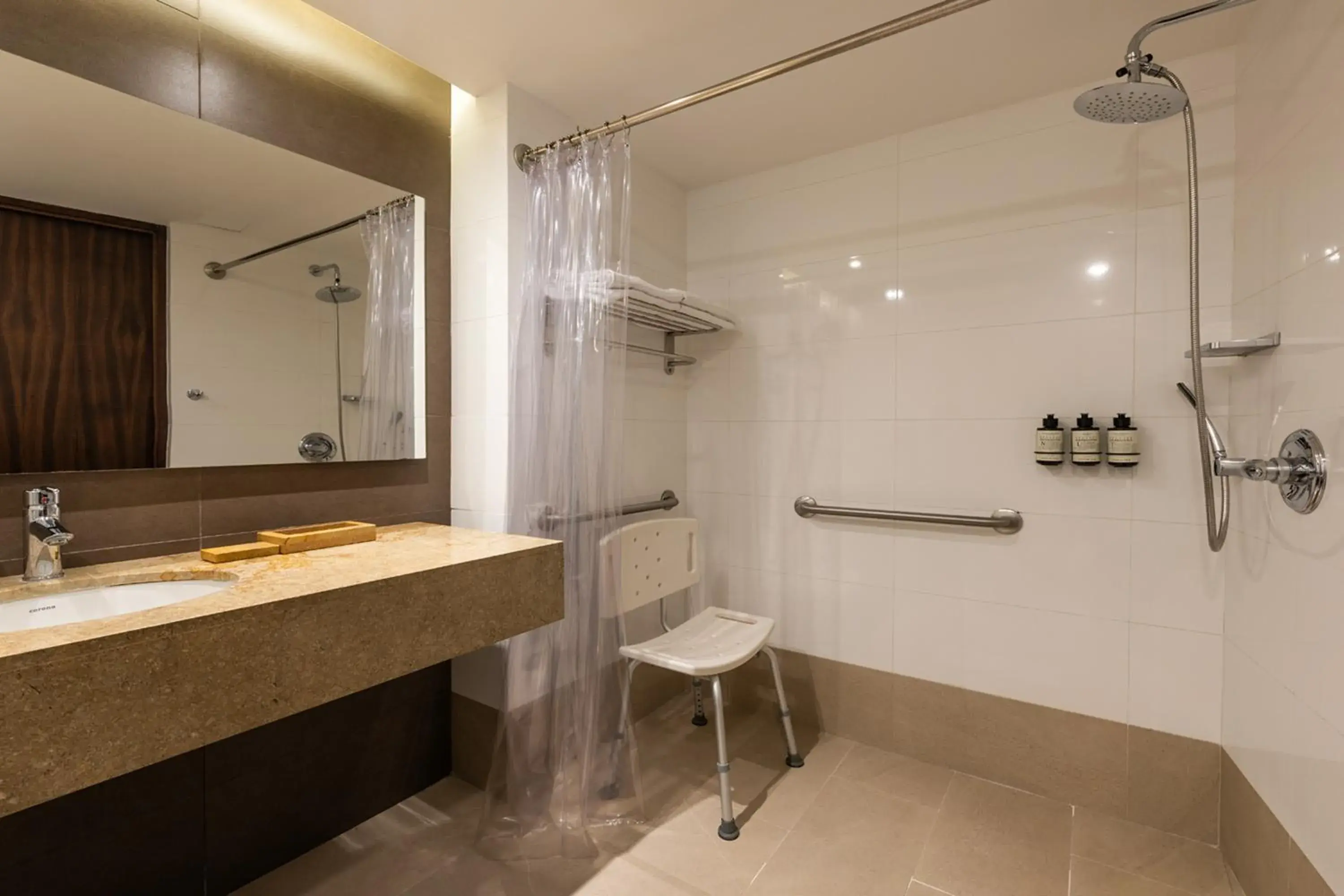 Double Room in Hotel Estelar Milla De Oro Double Room in Hotel Estelar Milla De Oro