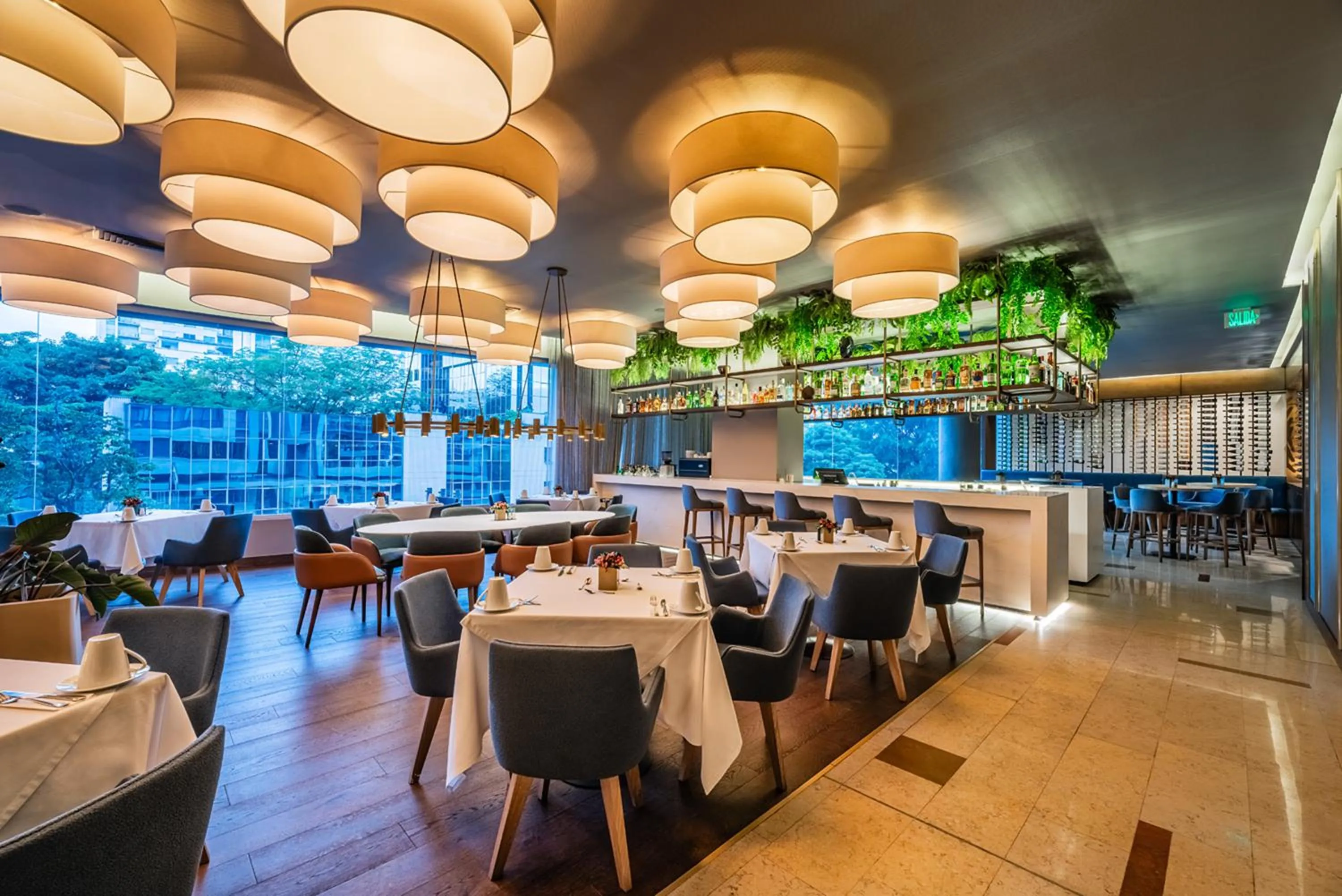 Restaurant/places to eat in Hotel Estelar Milla De Oro