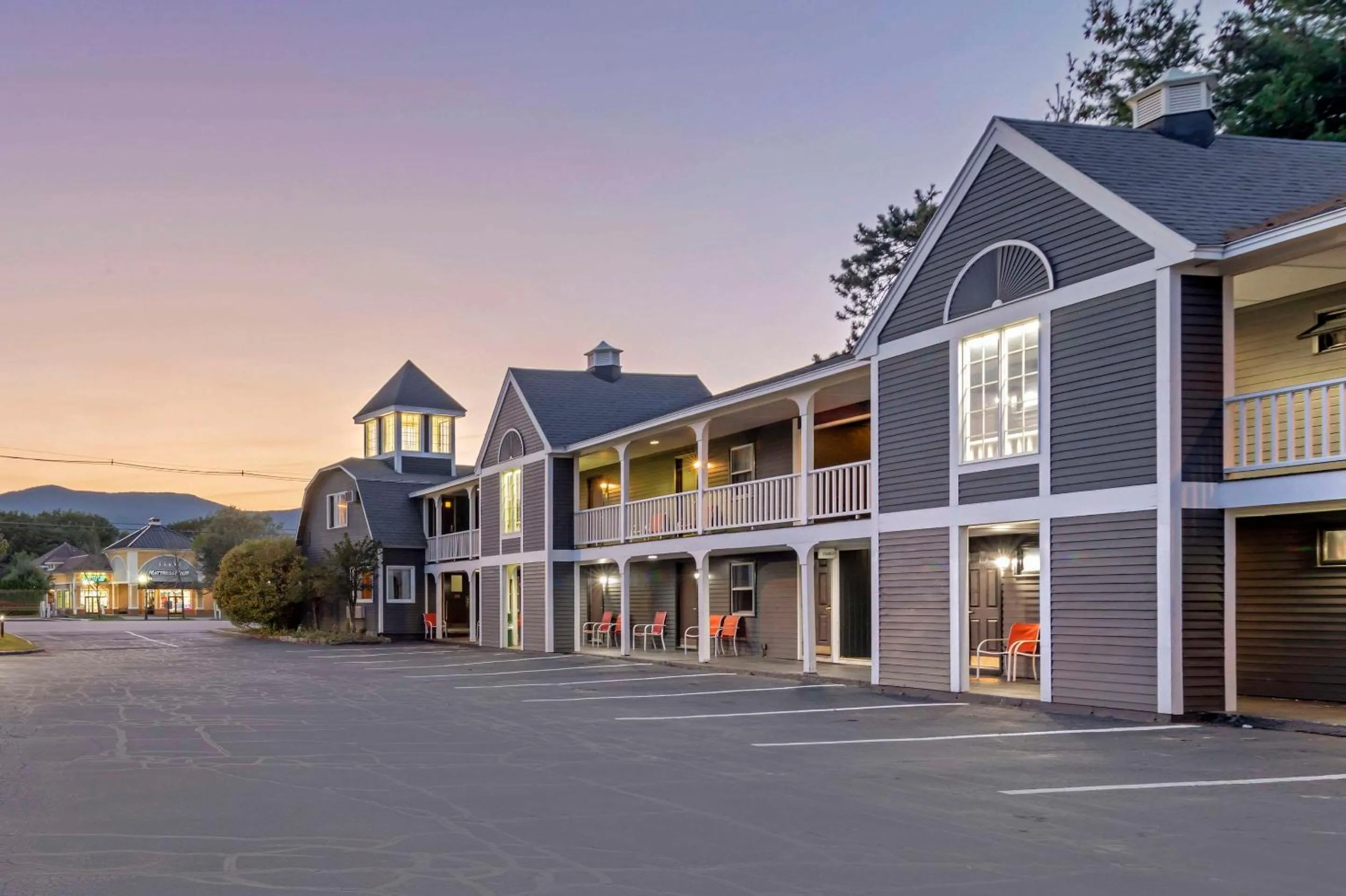 Property building in Green Granite Inn, Ascend Hotel Collection