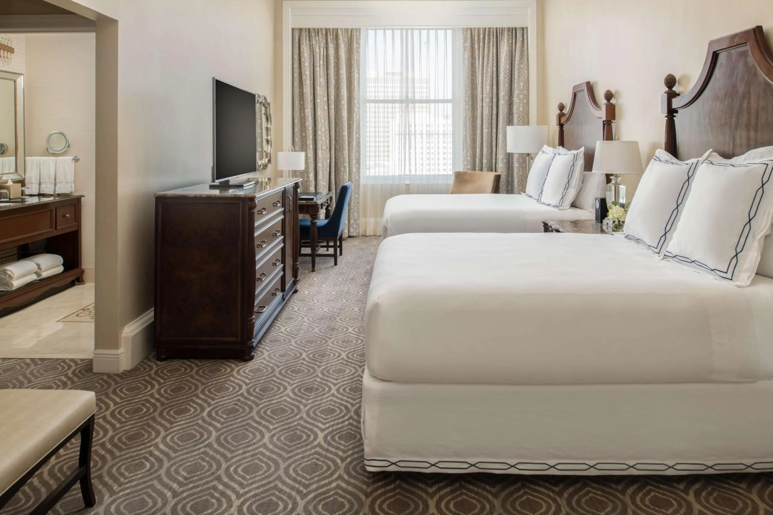 Bed in The Roosevelt Hotel New Orleans - Waldorf Astoria Hotels & Resorts