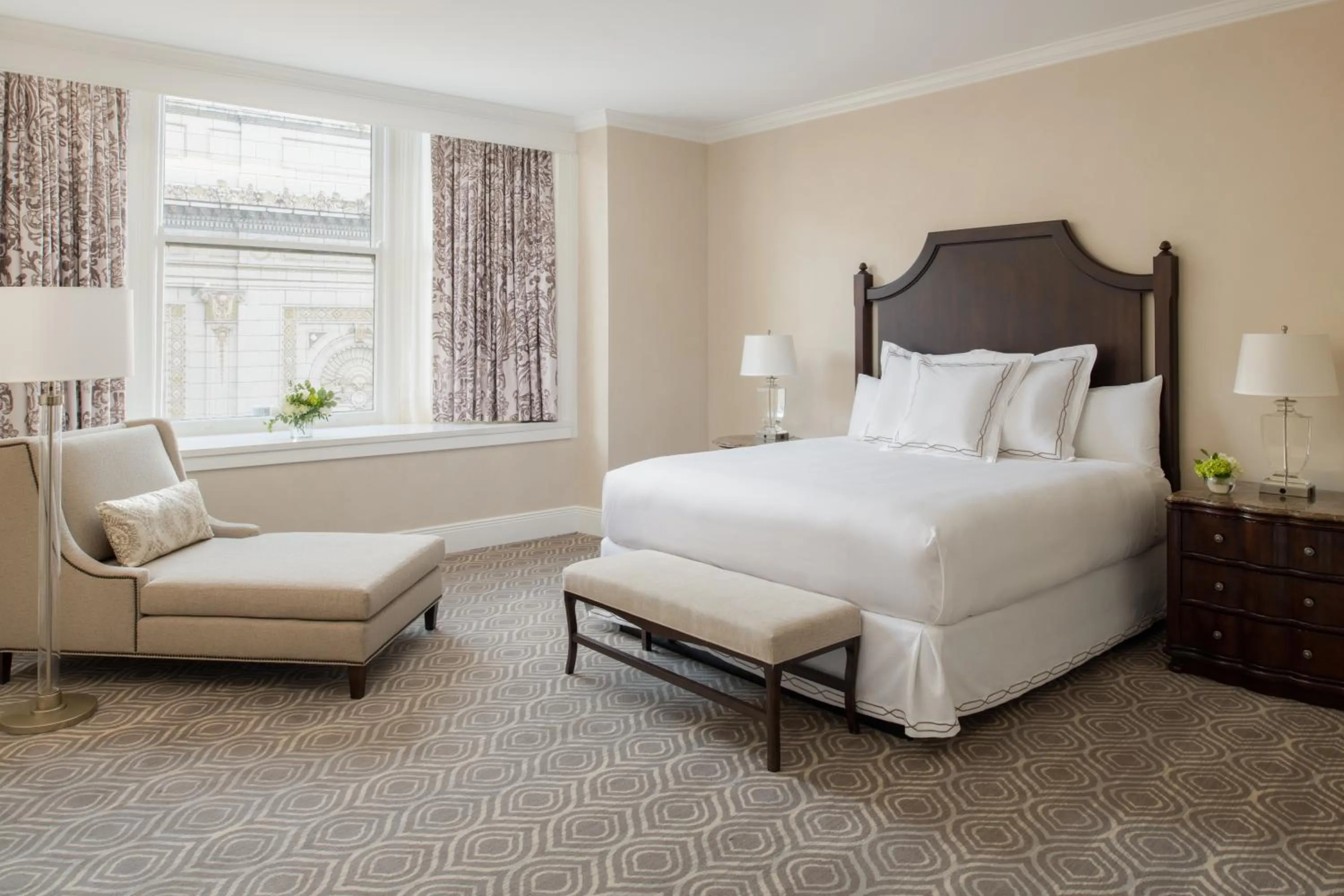 Bed in The Roosevelt Hotel New Orleans - Waldorf Astoria Hotels & Resorts
