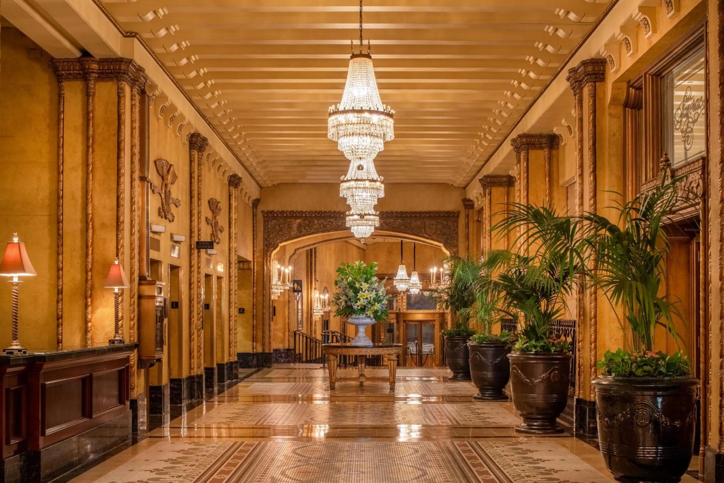 Lobby or reception in The Roosevelt Hotel New Orleans - Waldorf Astoria Hotels & Resorts