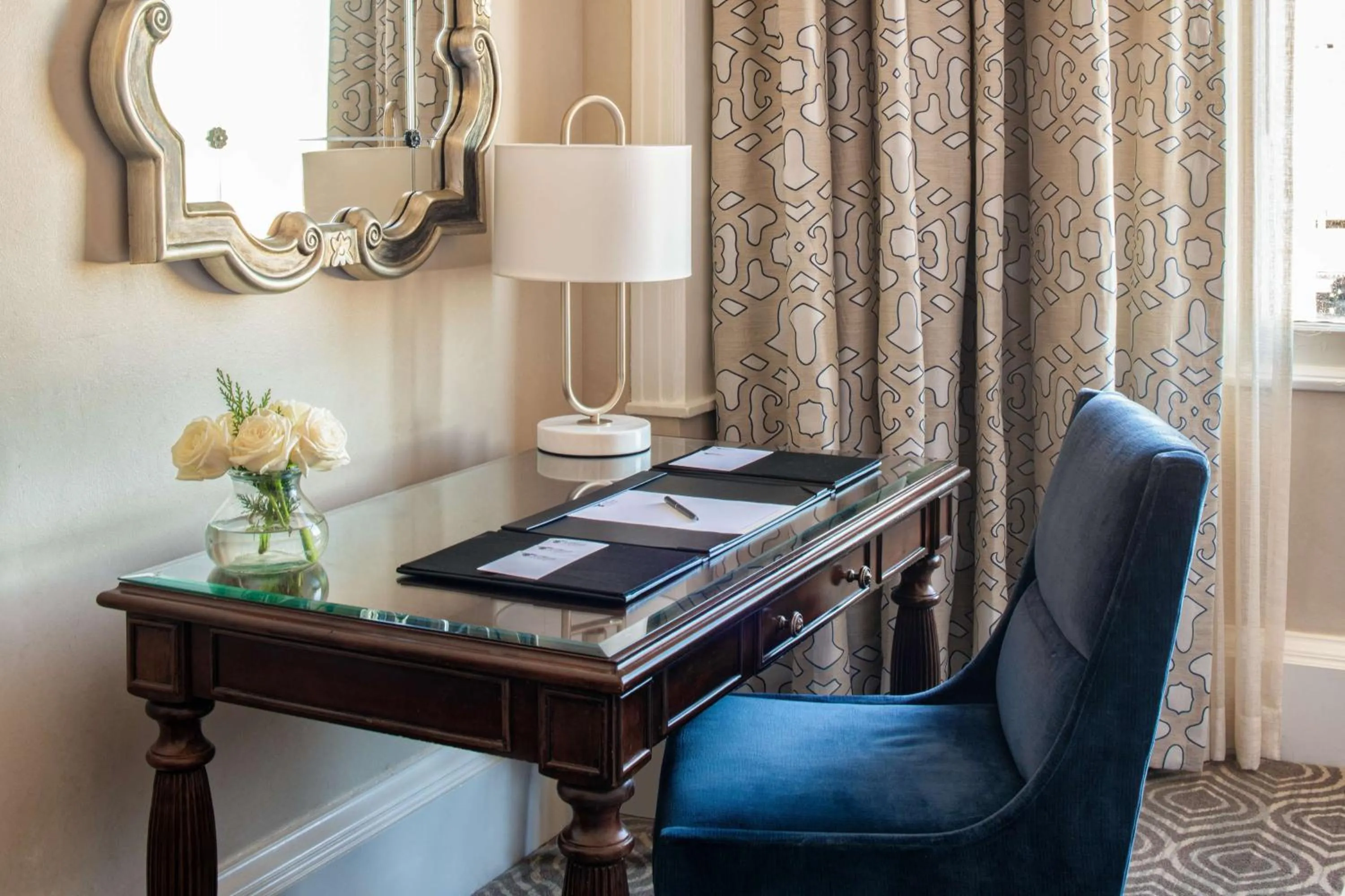 Bedroom in The Roosevelt Hotel New Orleans - Waldorf Astoria Hotels & Resorts